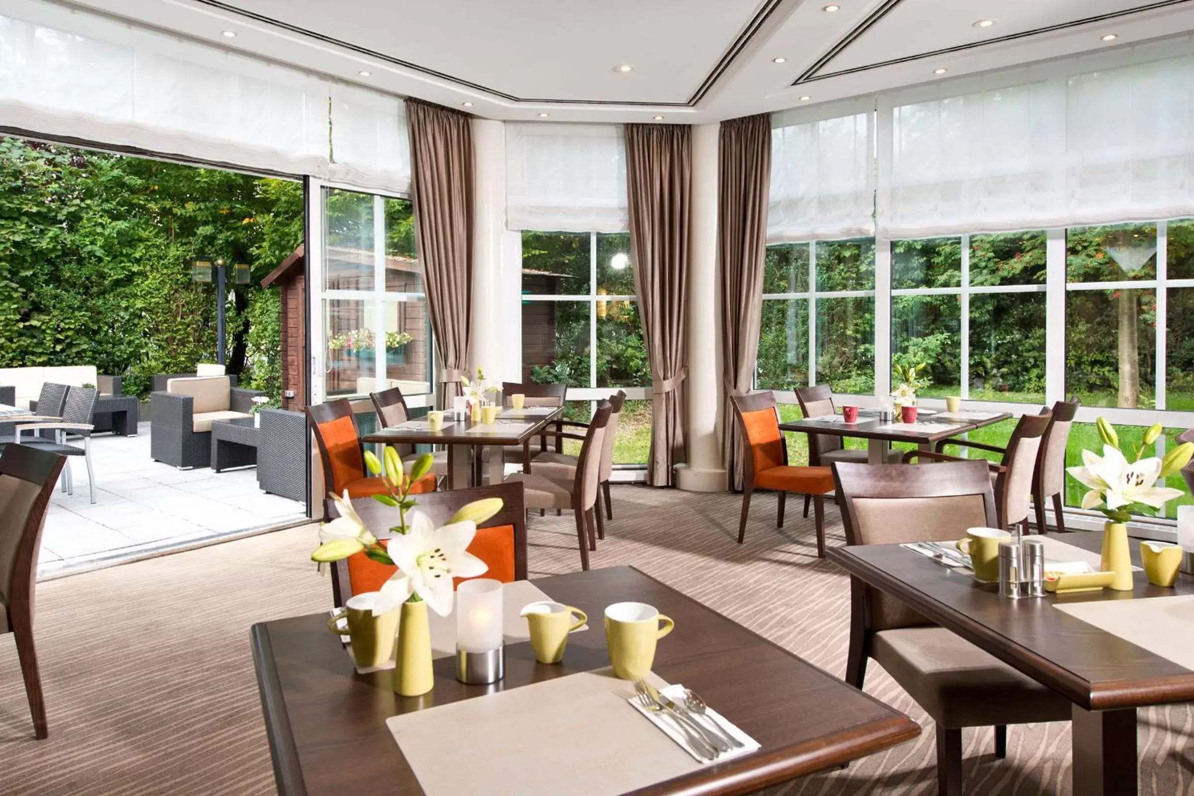 Restaurant/Places to Eat in Leonardo Hotel Aachen