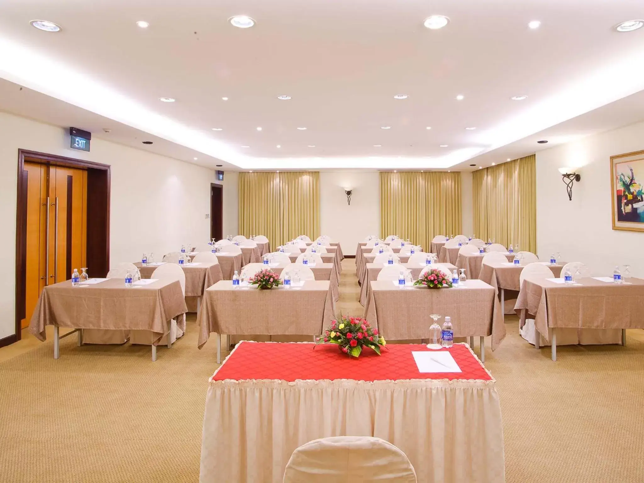 Business facilities in Bong Sen Hotel Saigon