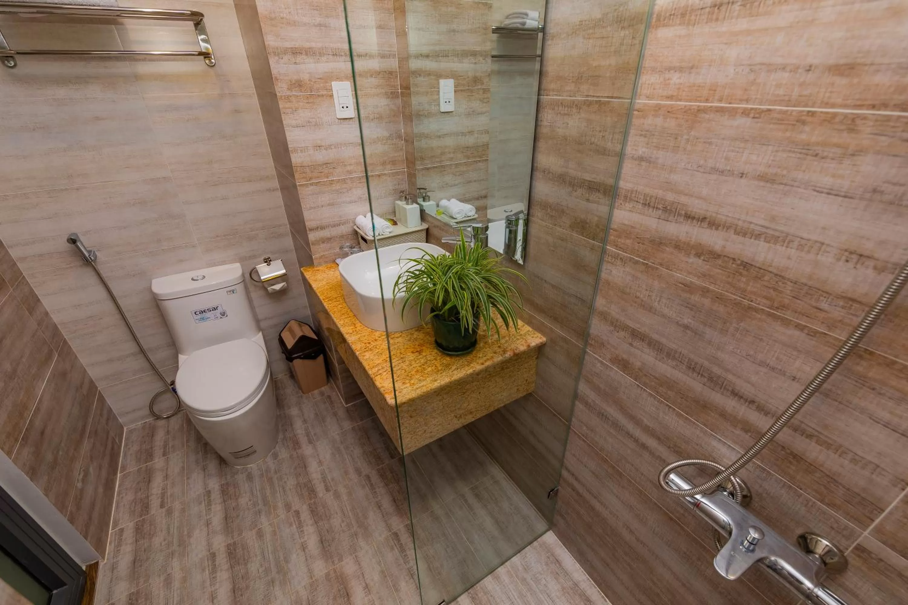 Shower, Bathroom in Khanh Uyen 3 Hotel
