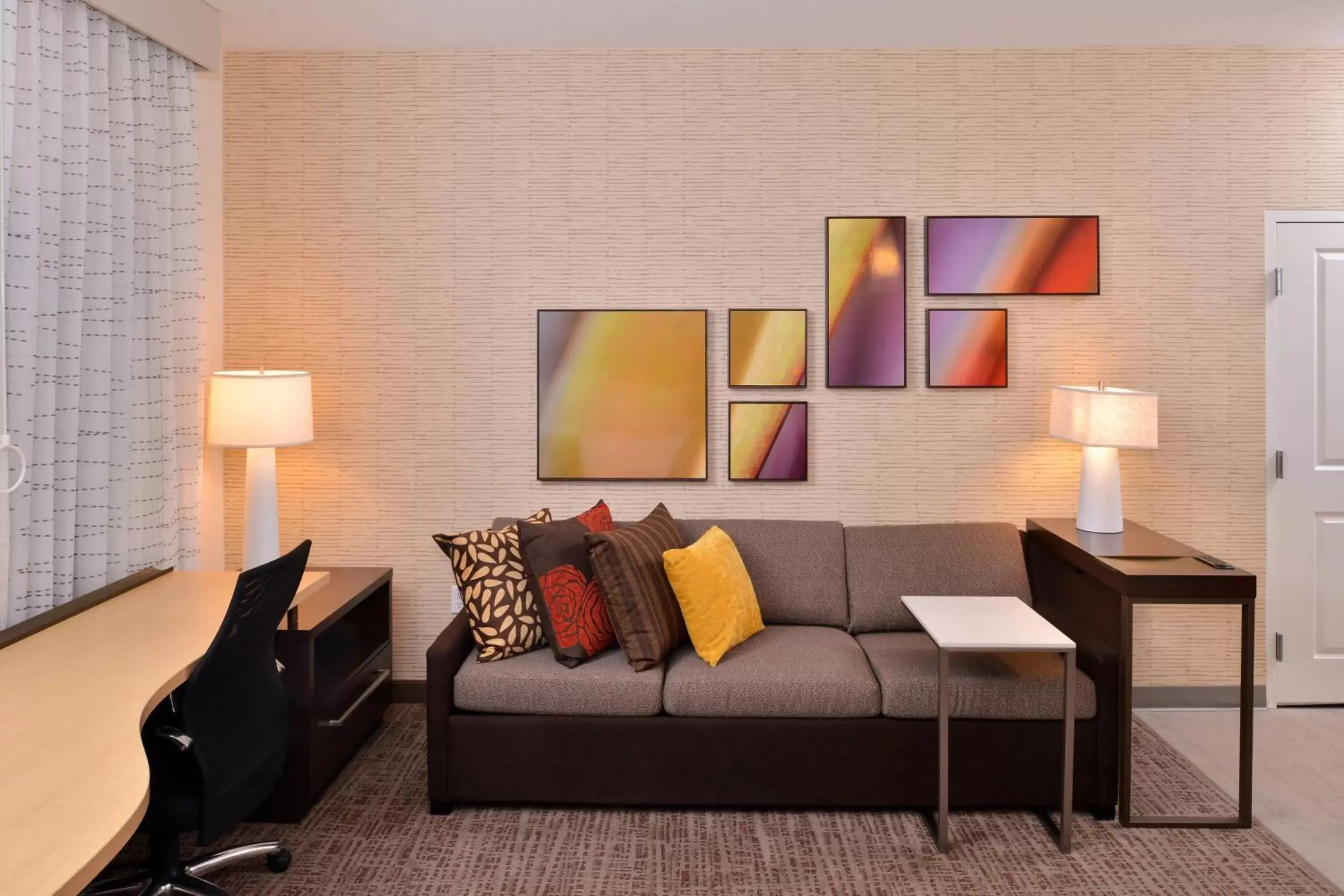 Living room, Seating Area in Residence Inn by Marriott East Lansing