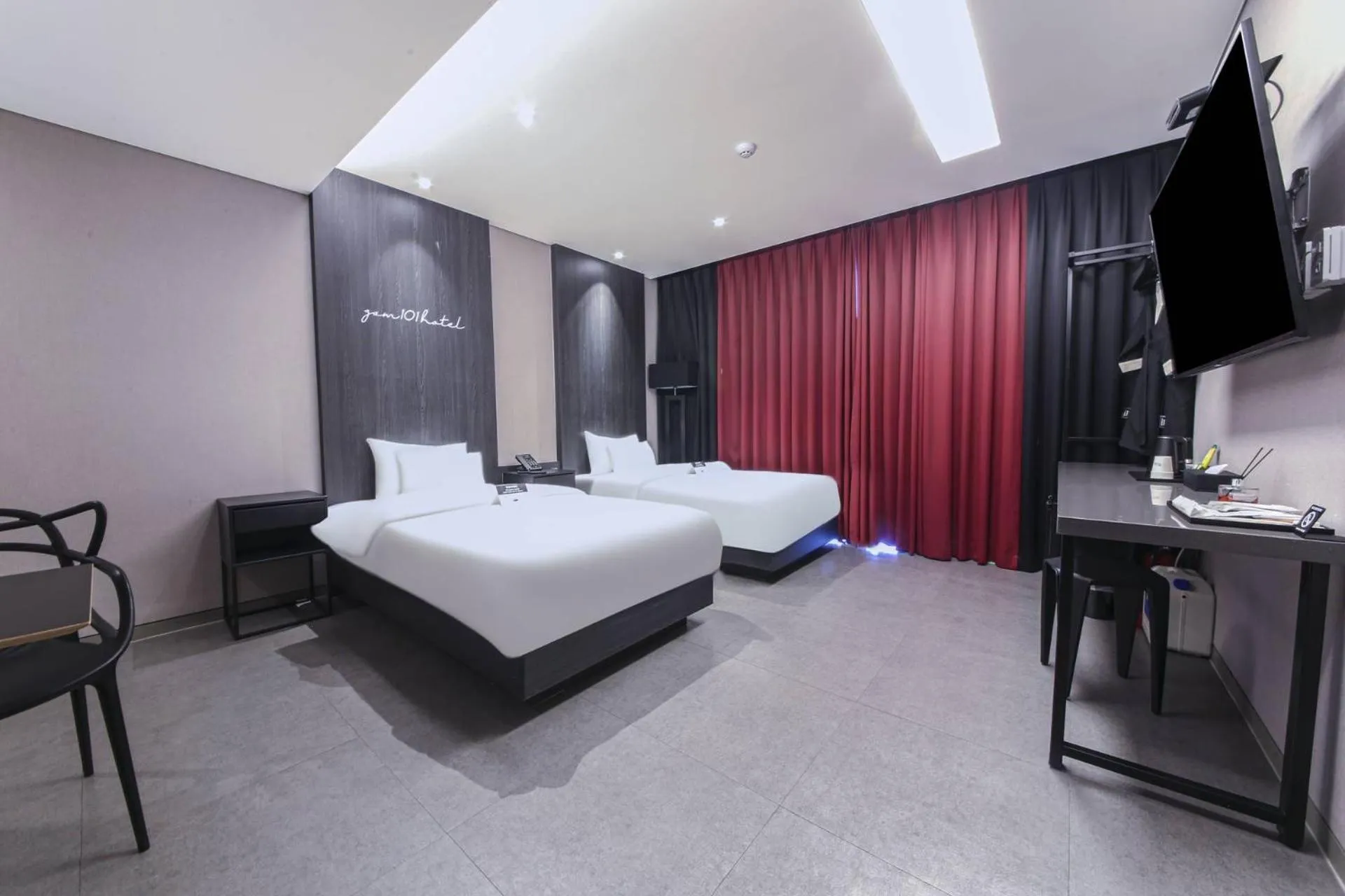Bedroom, Bed in Zam101Hotel
