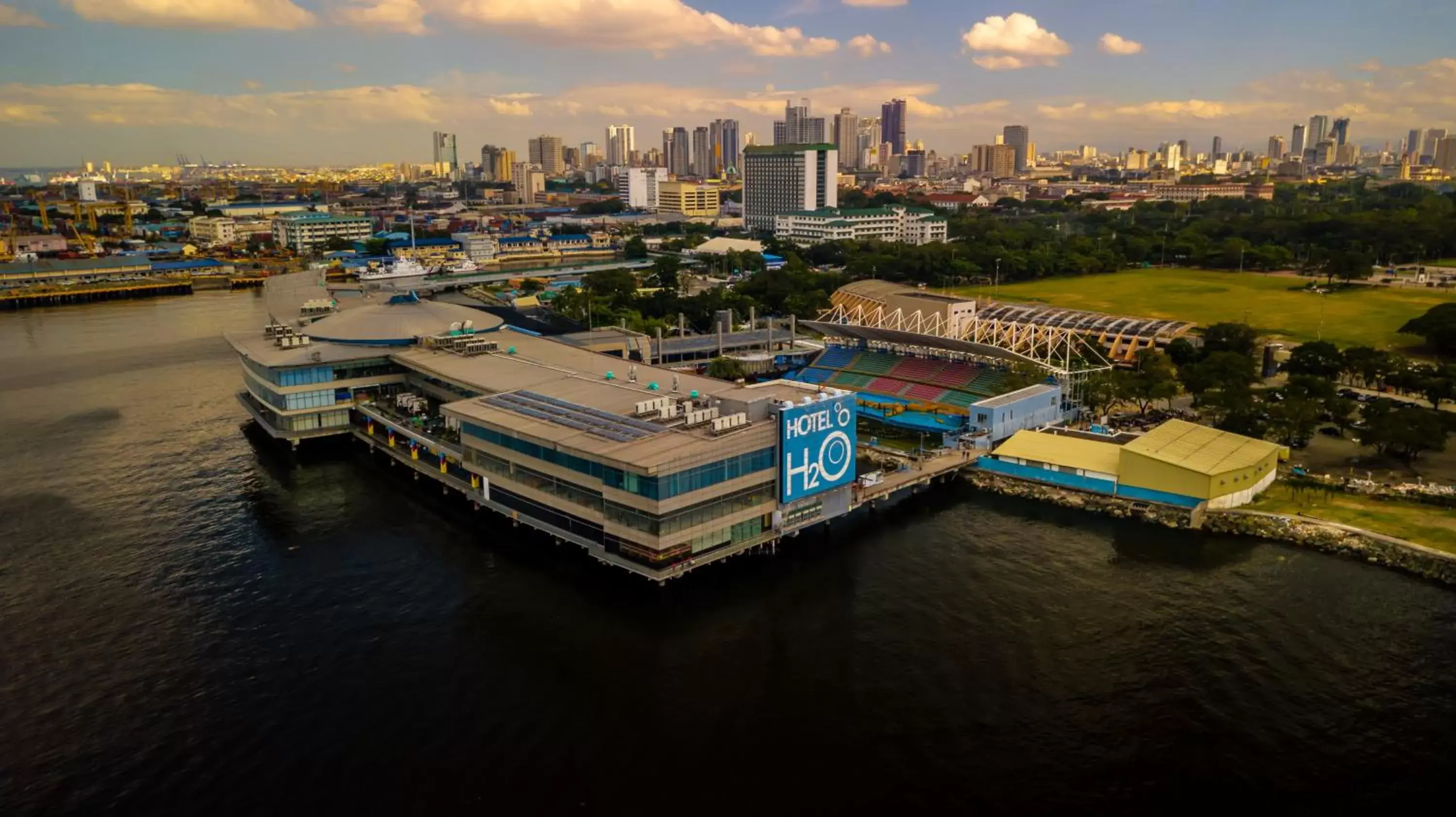 Bird's eye view, Bird's-eye View in Hotel H2o