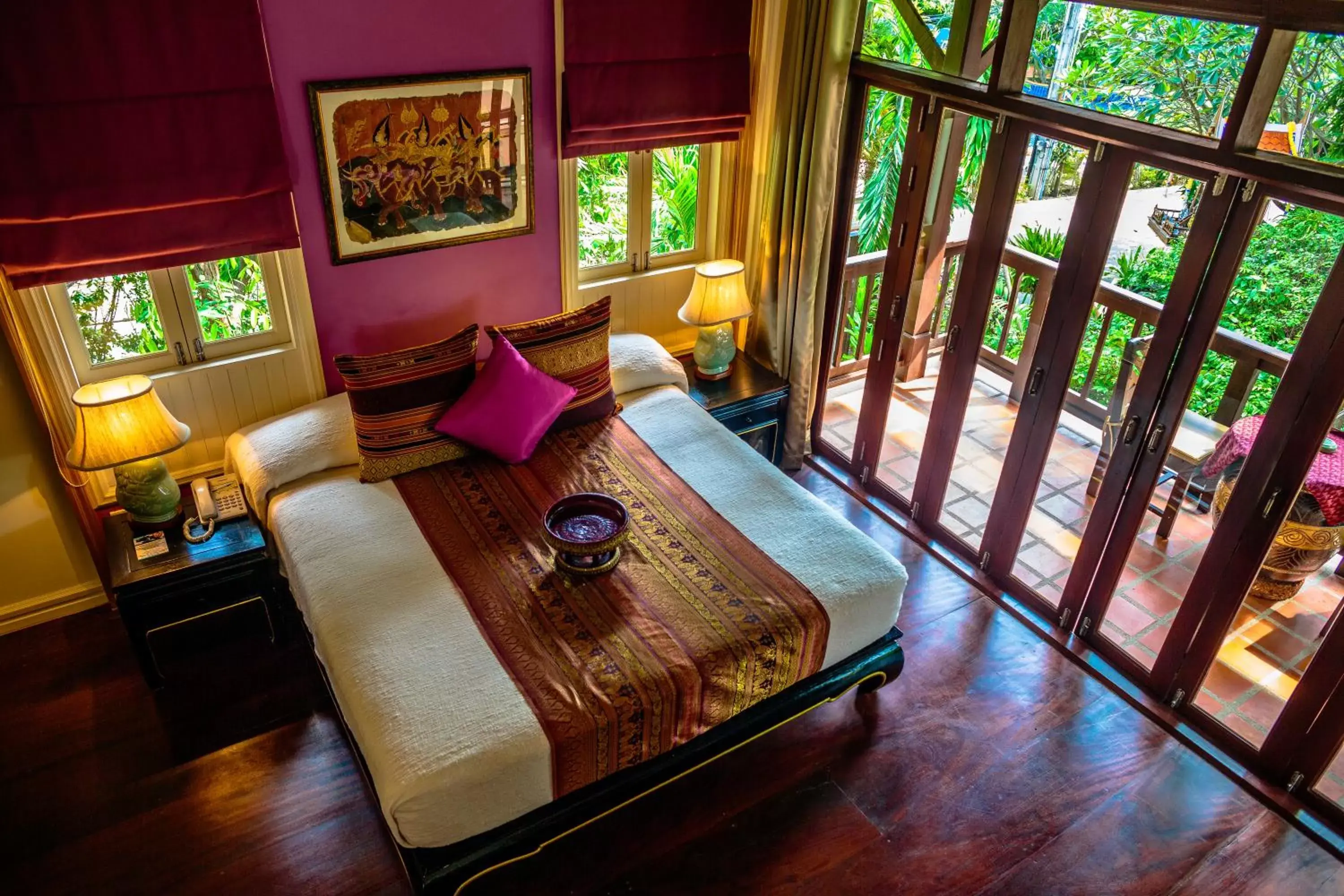 Property building, Bed in Rabbit Resort Pattaya