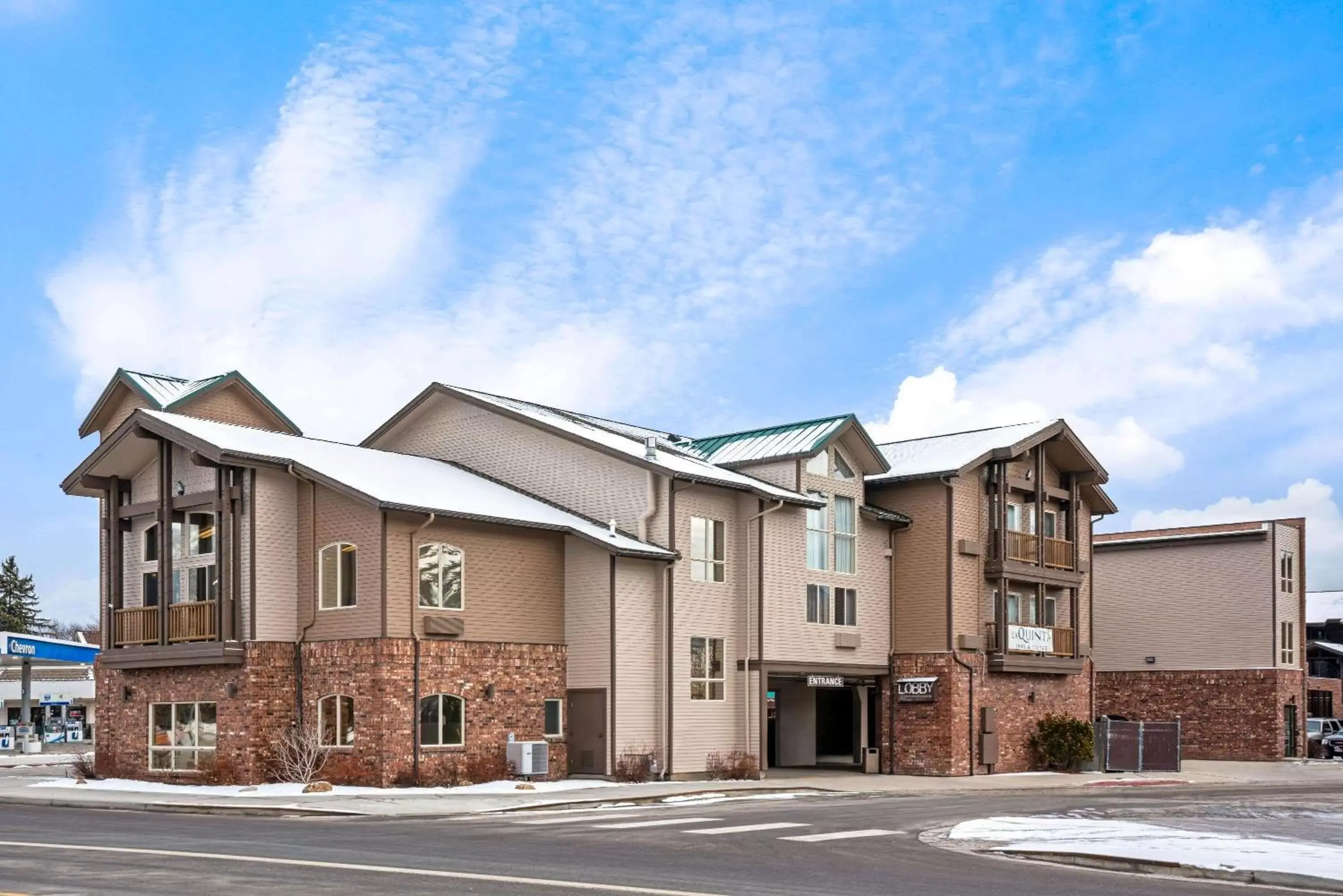 Property Building in Cedar Street Hotel & Suites