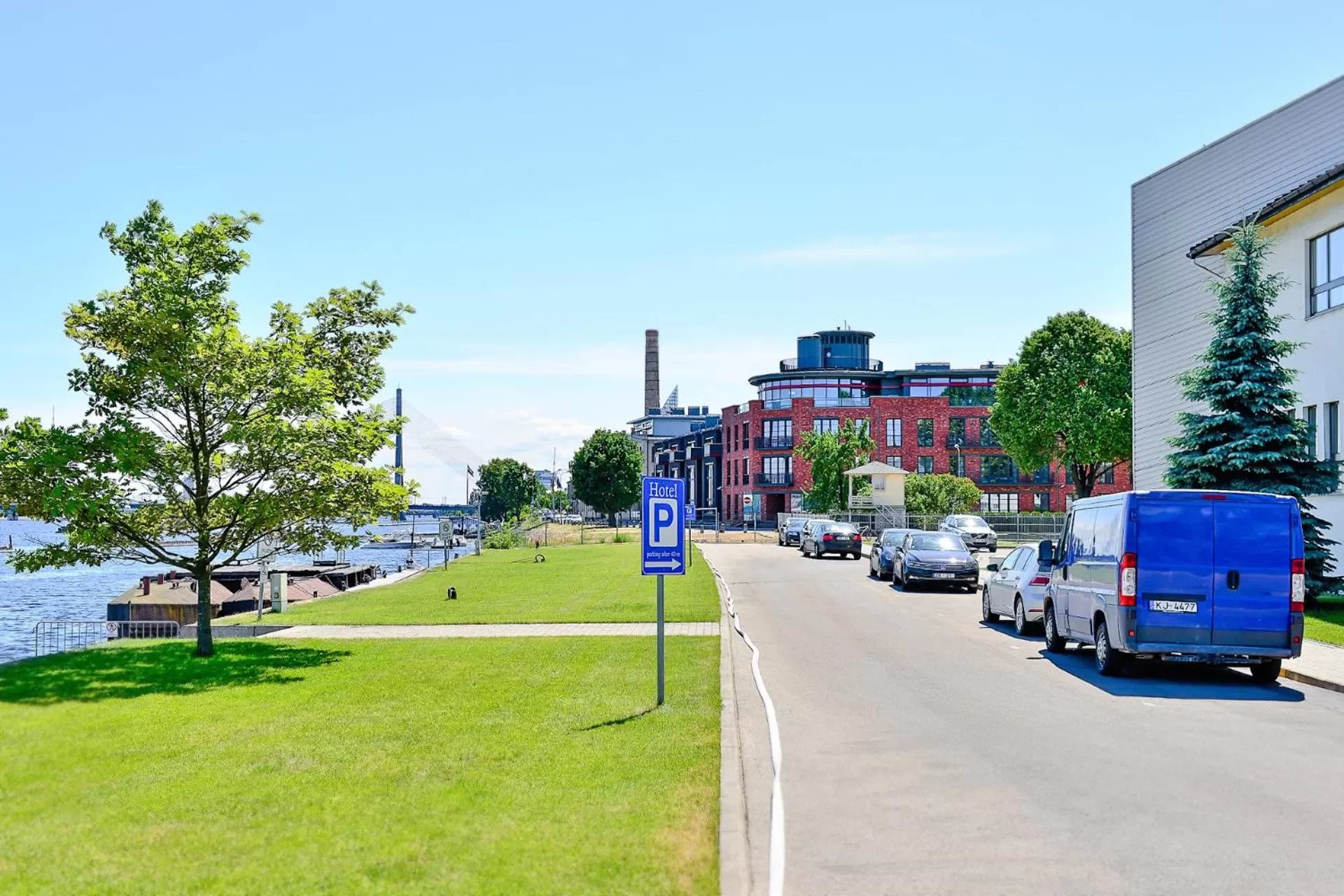 Inner courtyard view in Hotel Vantis Riverside