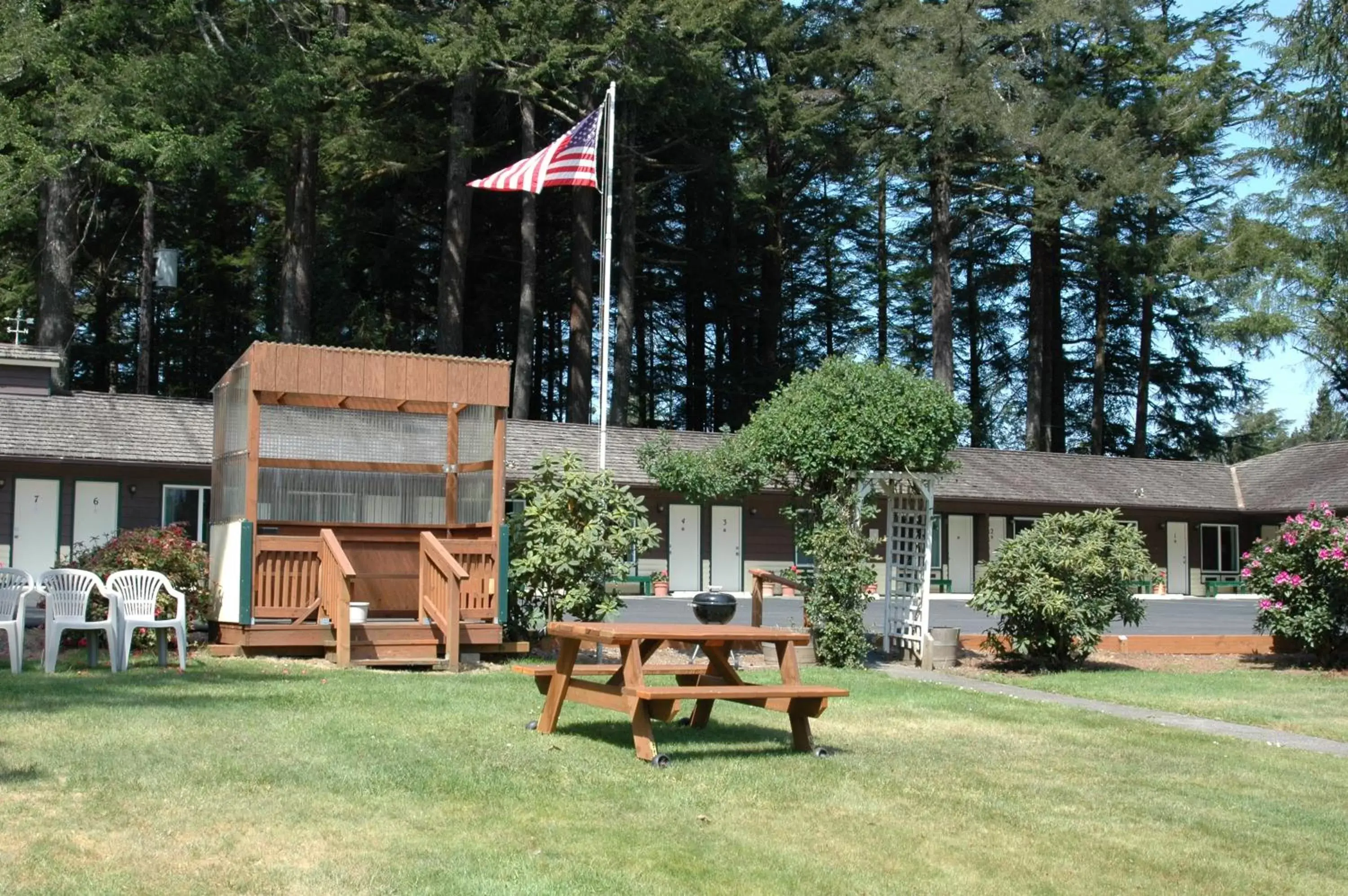 Garden in Park Motel and Cabins