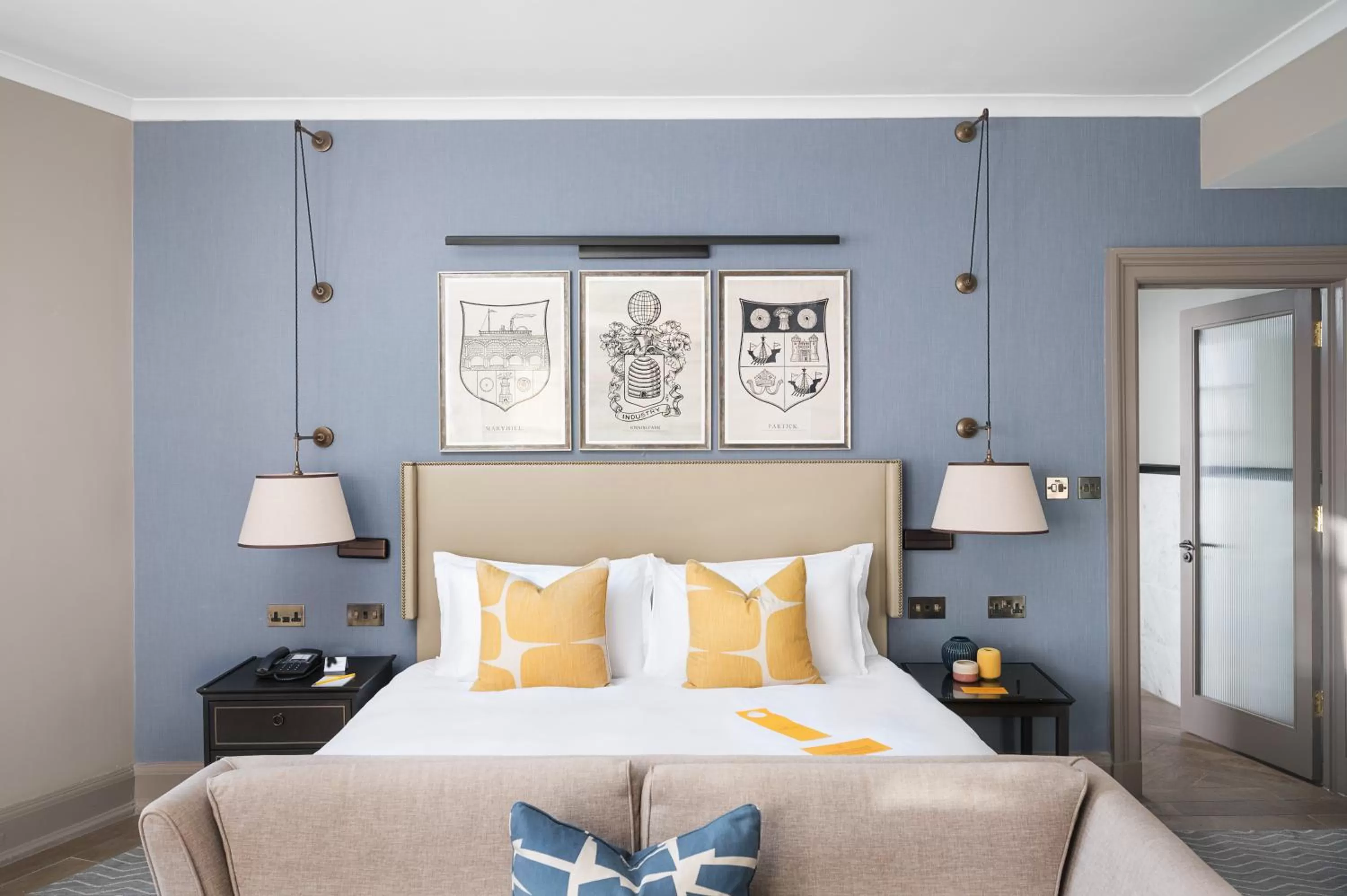 Photo of the whole room, Bed in voco Grand Central Glasgow by IHG