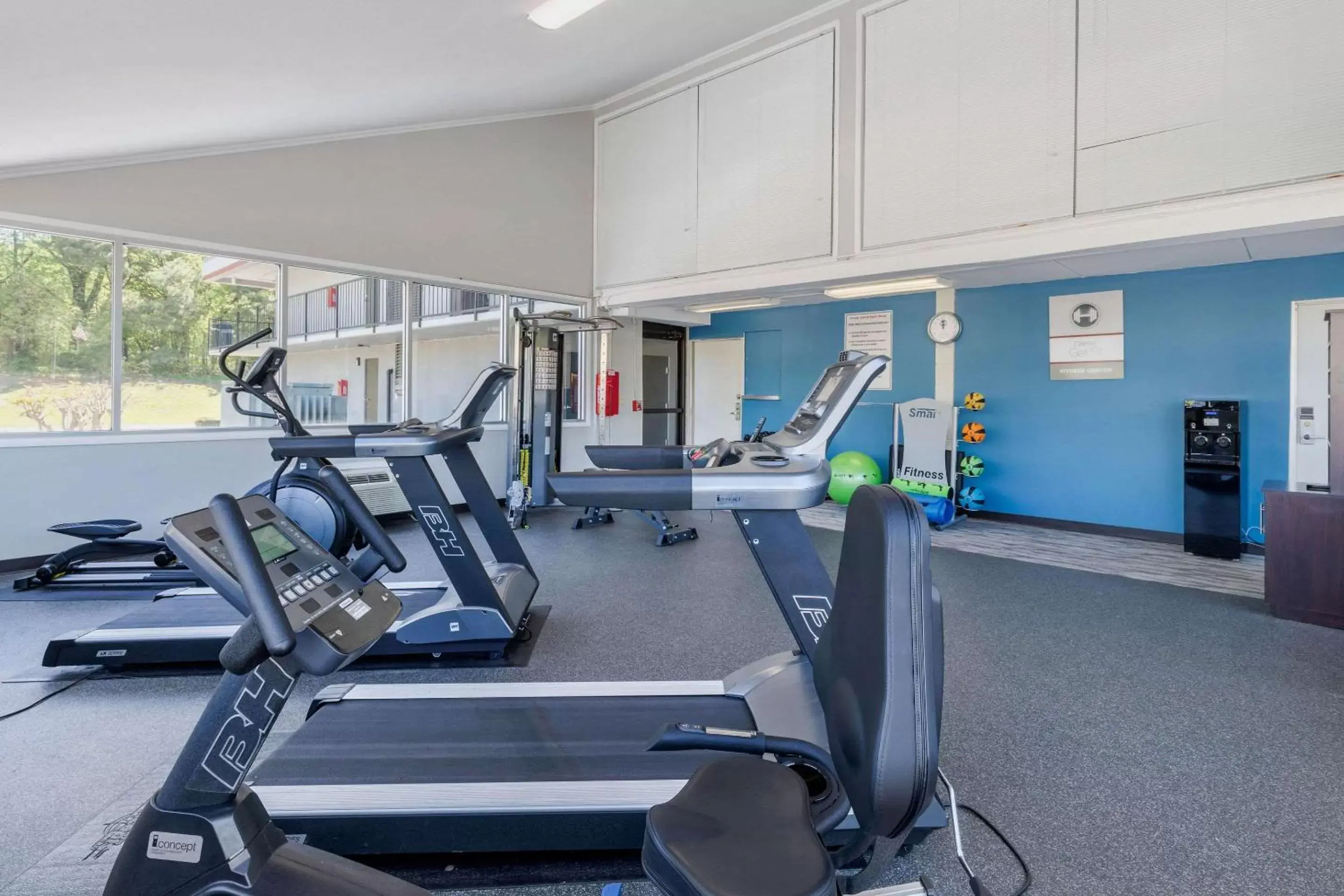 Fitness centre/facilities, Fitness Center/Facilities in Days Inn and Suites by Wyndham Oxford