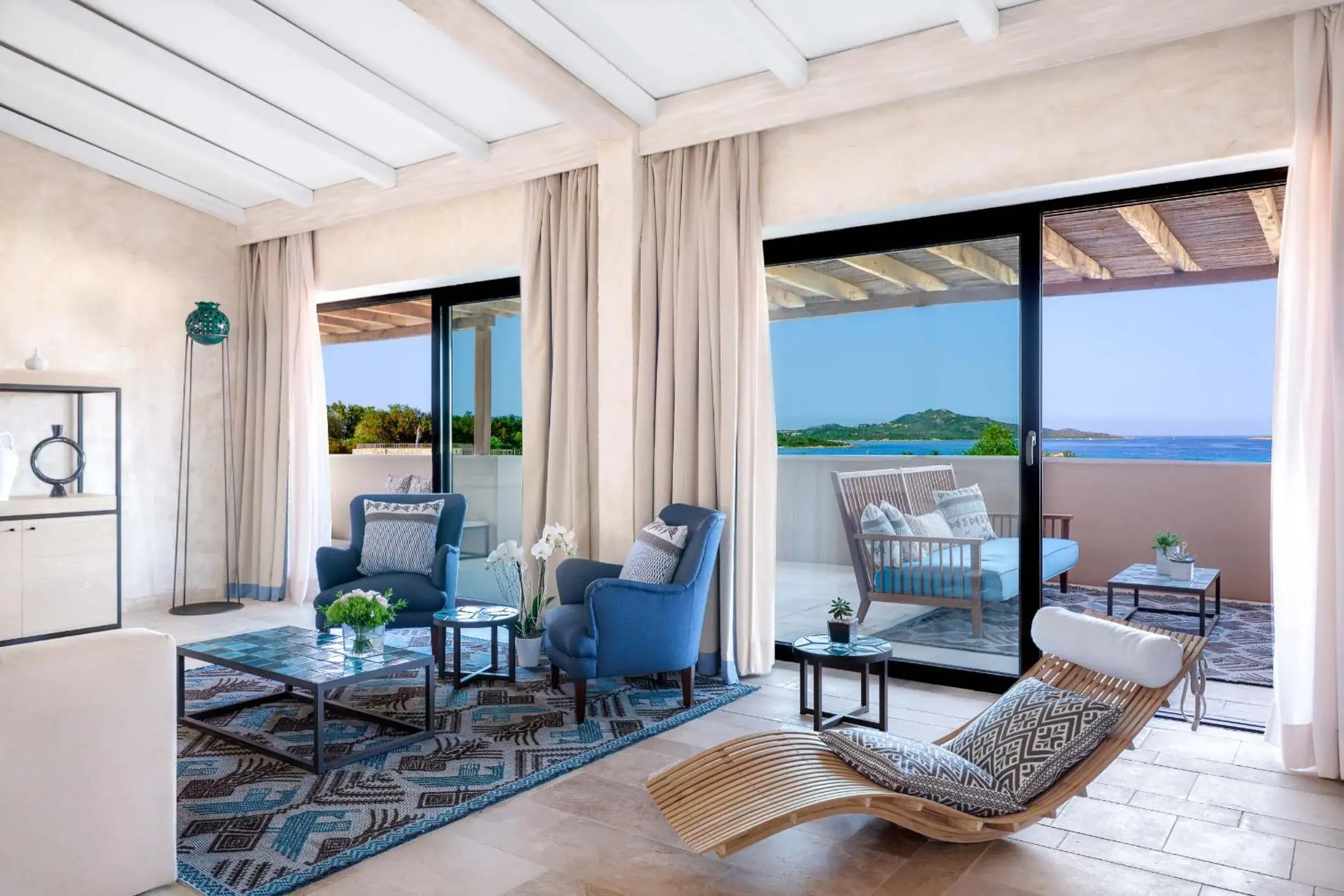 Living room in Baglioni Resort Sardinia - The Leading Hotels of the World