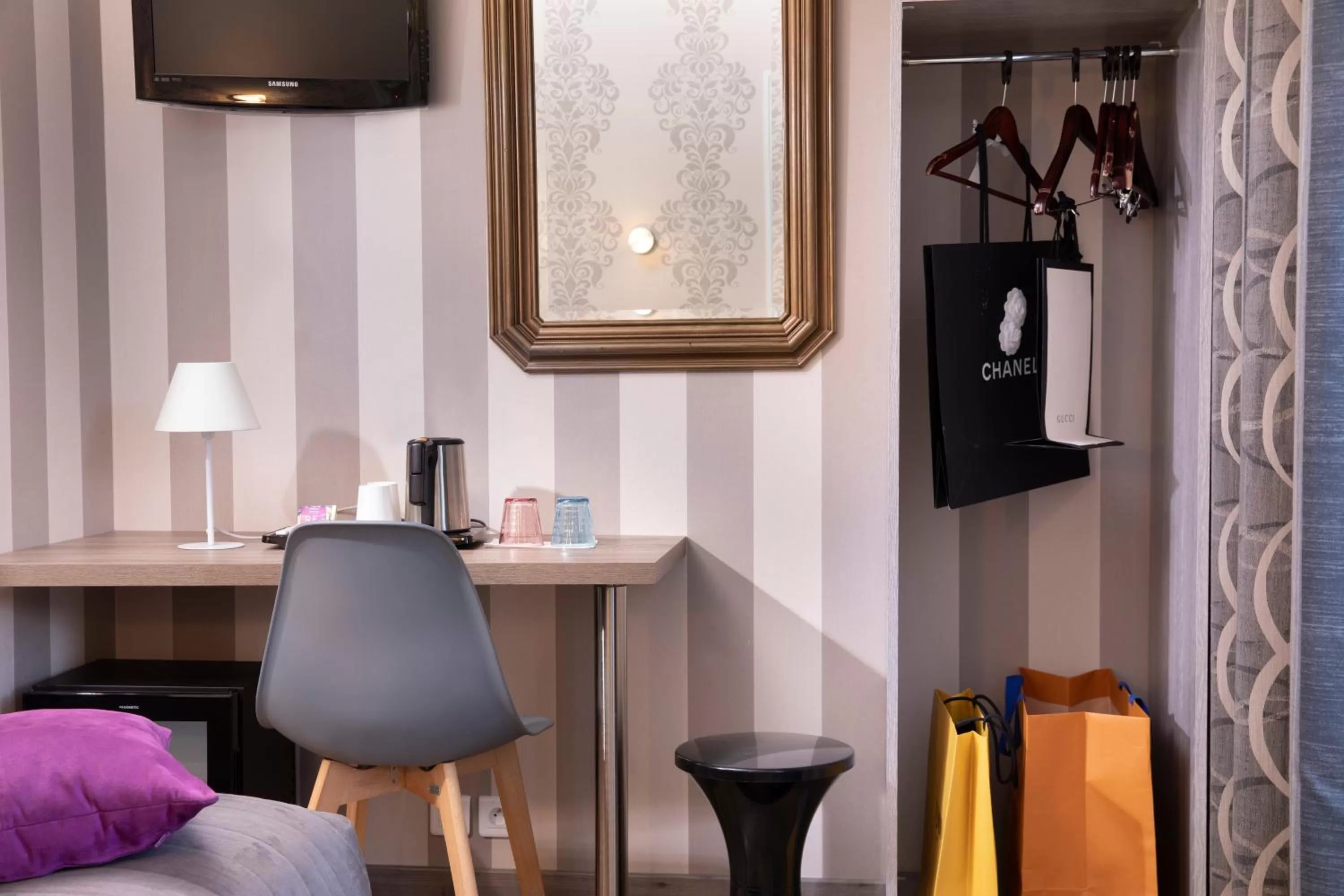 TV and multimedia in Hôtel de Genève