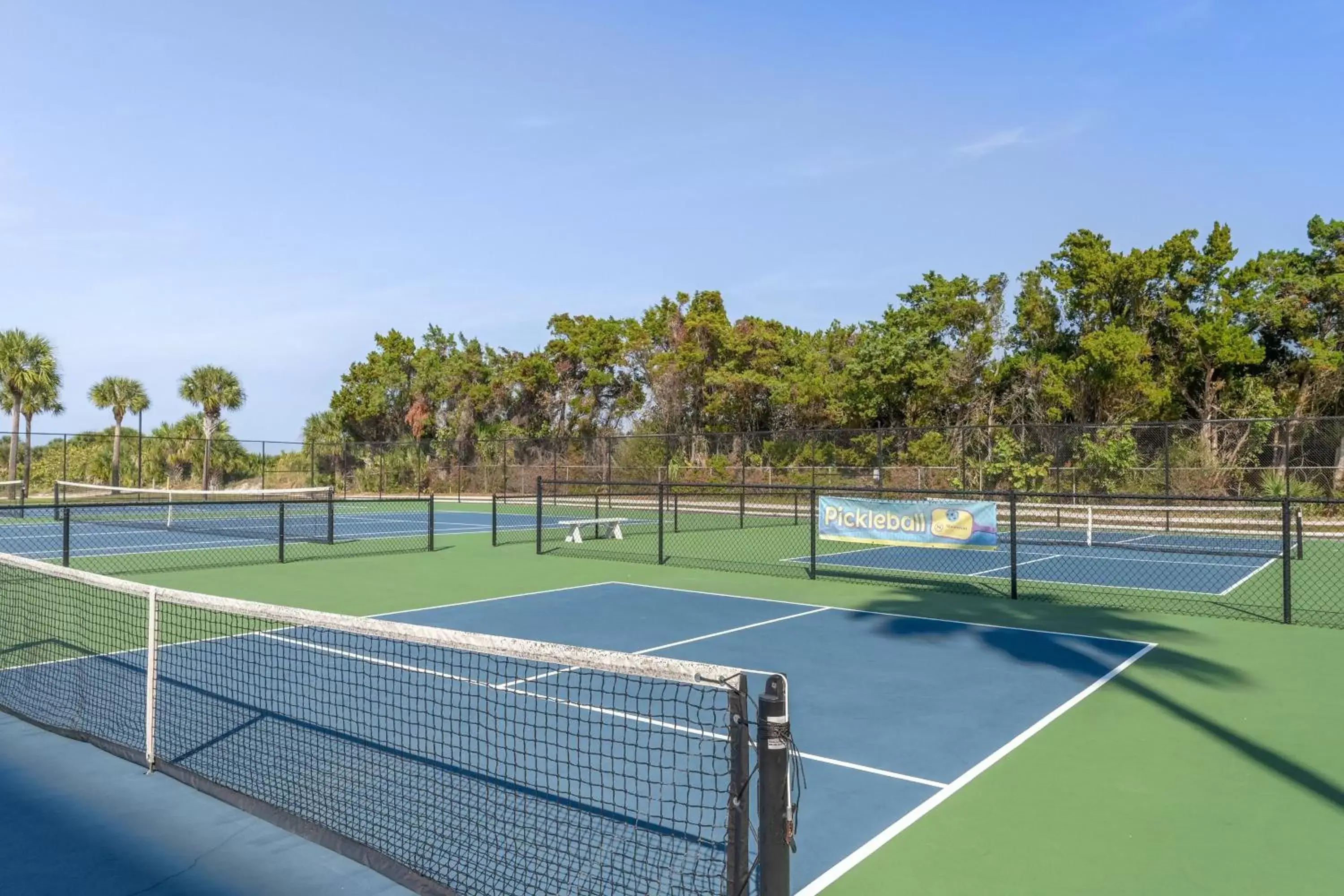 Area and facilities, Tennis/Squash in Sheraton Sand Key Resort