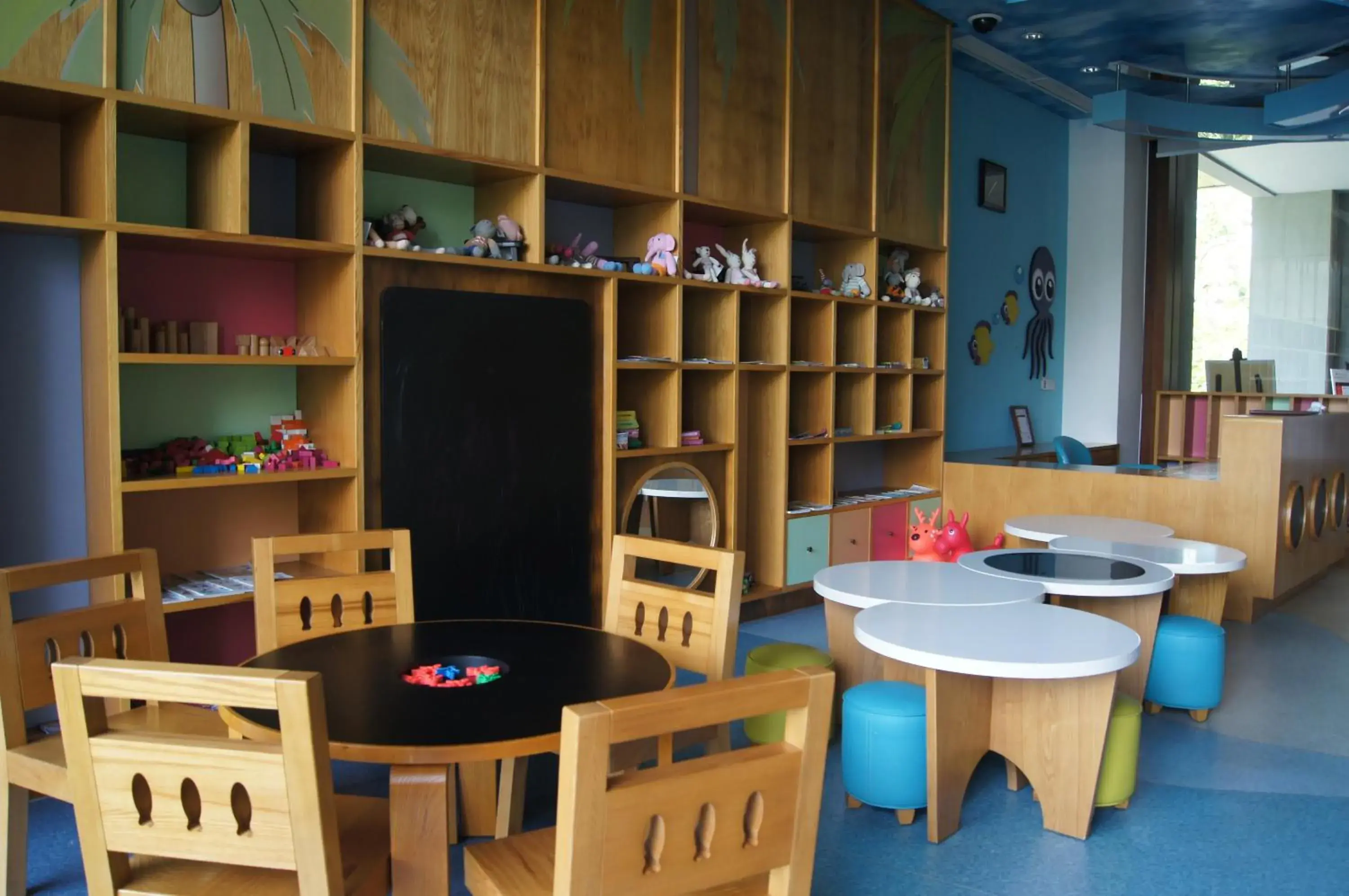 Children play ground, Lounge/Bar in LUHUITOU Sanya Resort