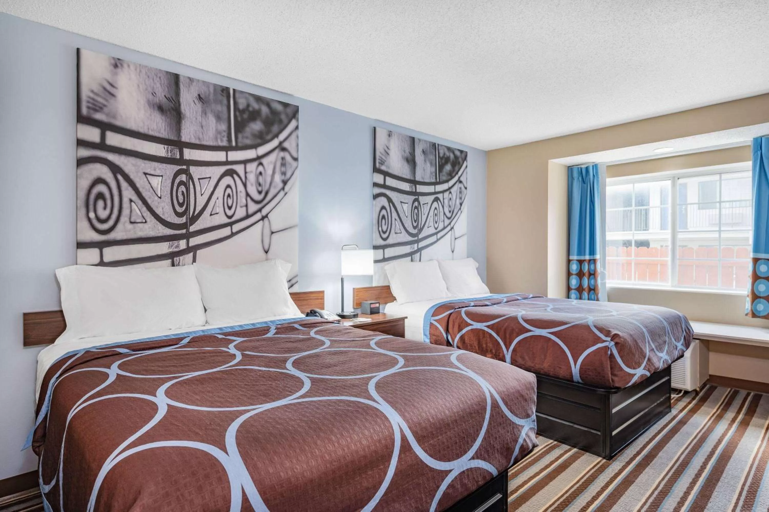 Photo of the whole room, Bed in Super 8 by Wyndham Joliet