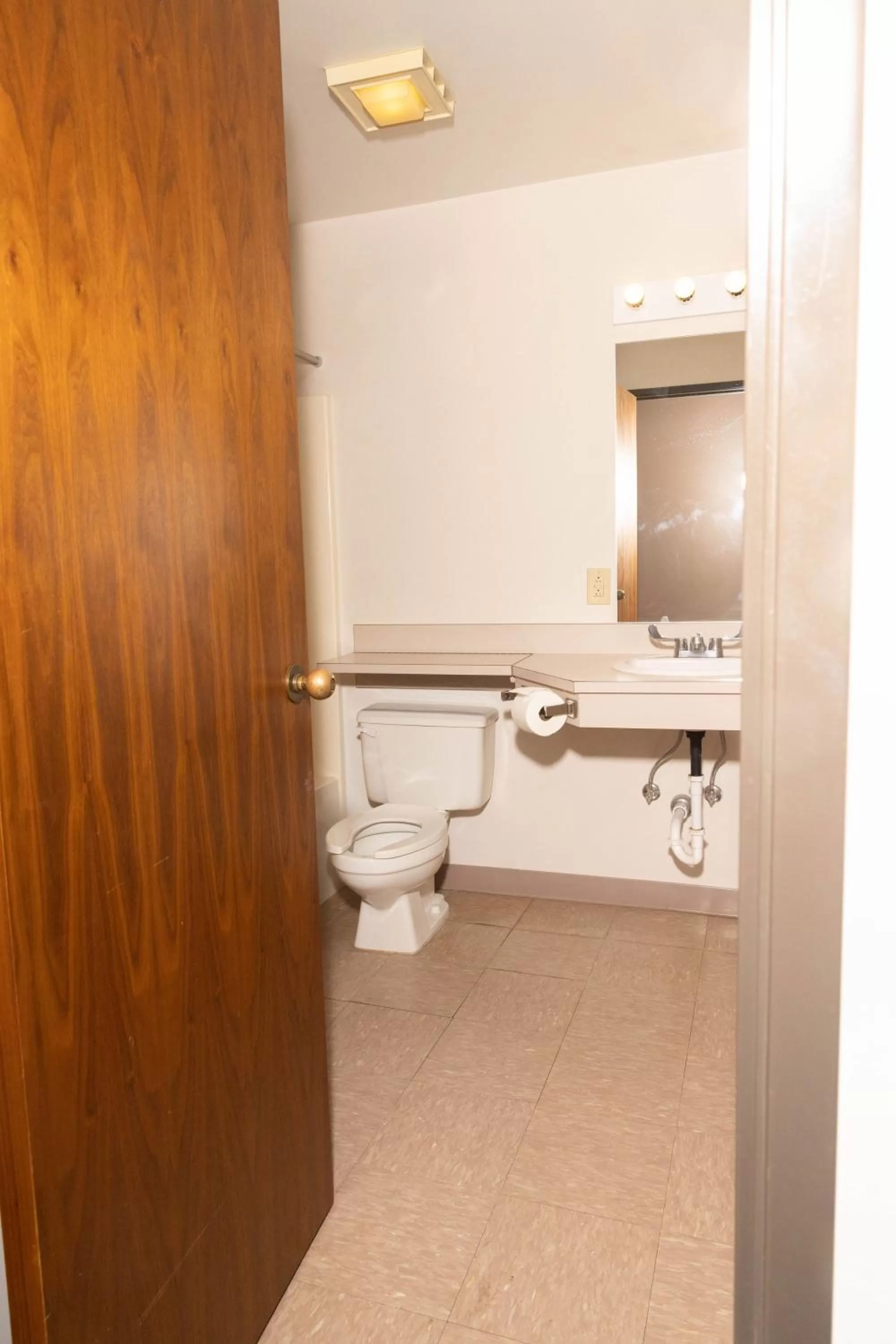 Bathroom in Lafayette Inn