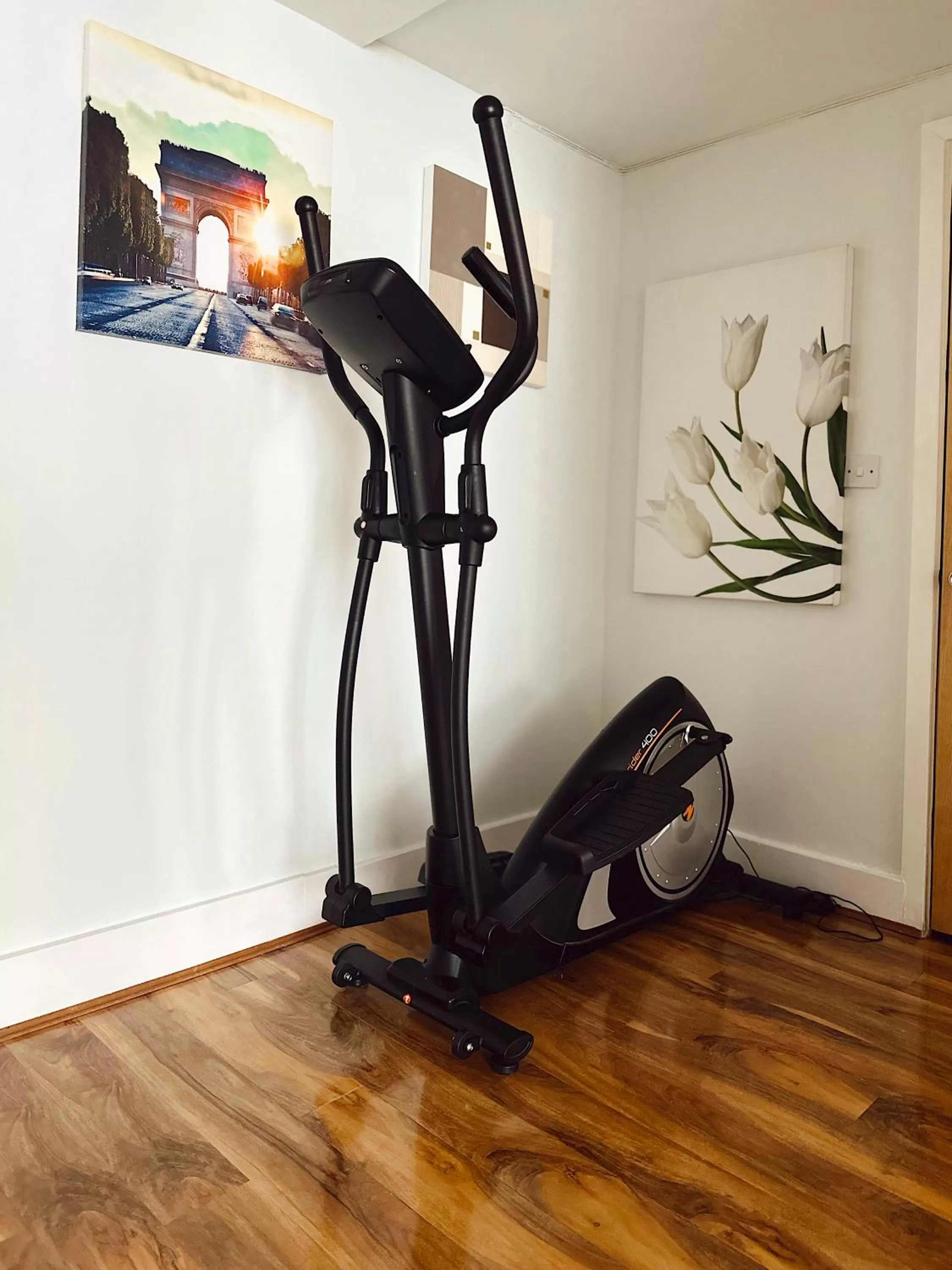 Fitness centre/facilities in Canary Wharf - Luxury Apartments