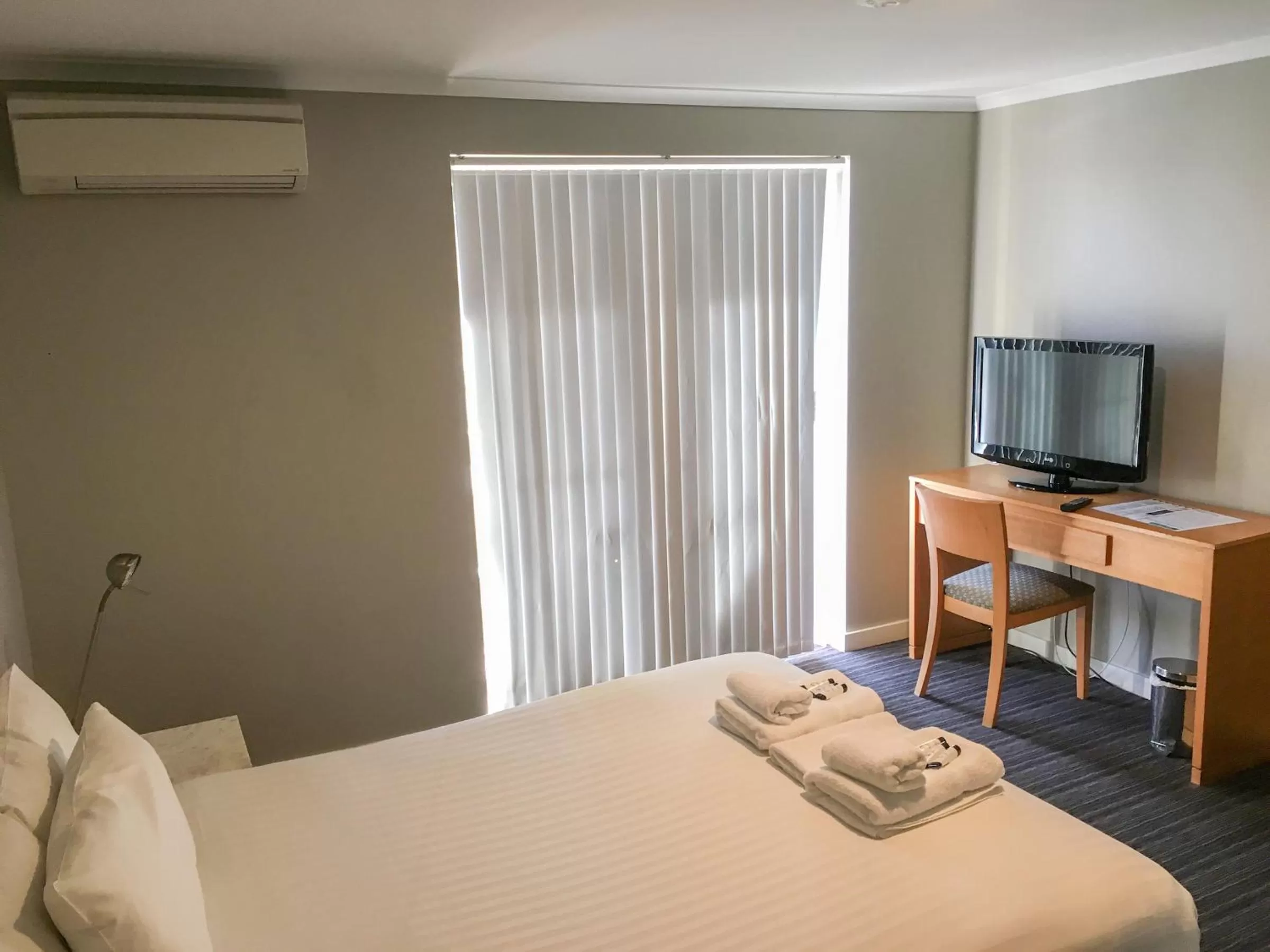 Bedroom, Bed in The Premier Hotel Broadmeadow