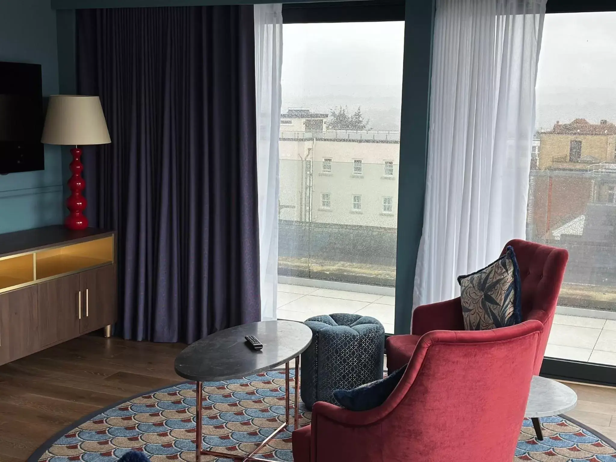 Photo of the whole room, Seating Area in Hotel Indigo - Exeter, an IHG Hotel