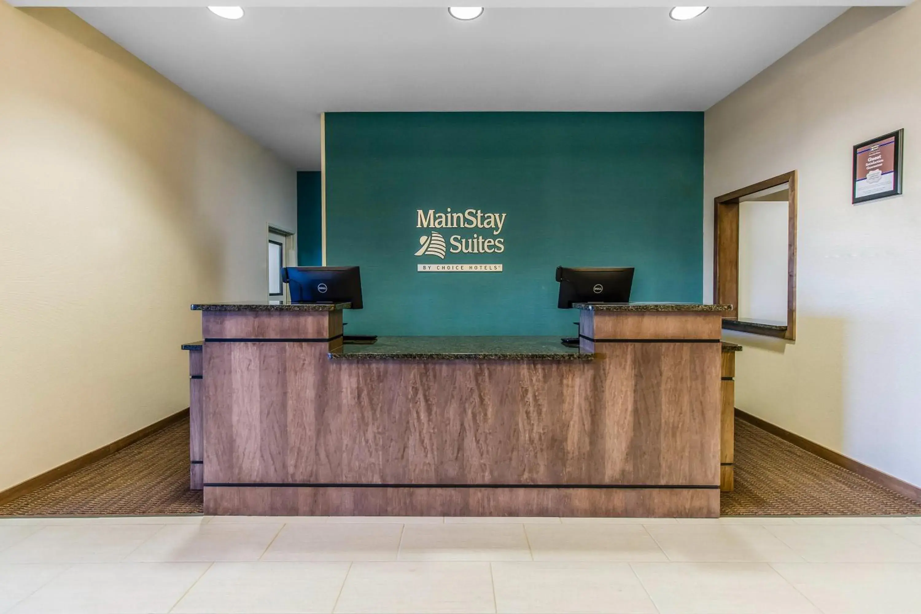 Lobby or reception, Lobby/Reception in MainStay Suites Watford City - Event Center