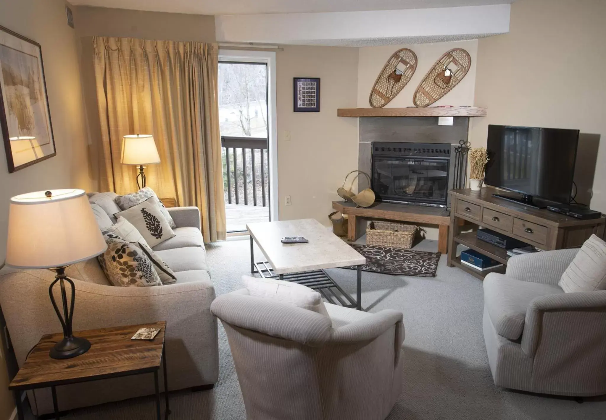 Living room, Seating Area in Mountain Lodge at Okemo