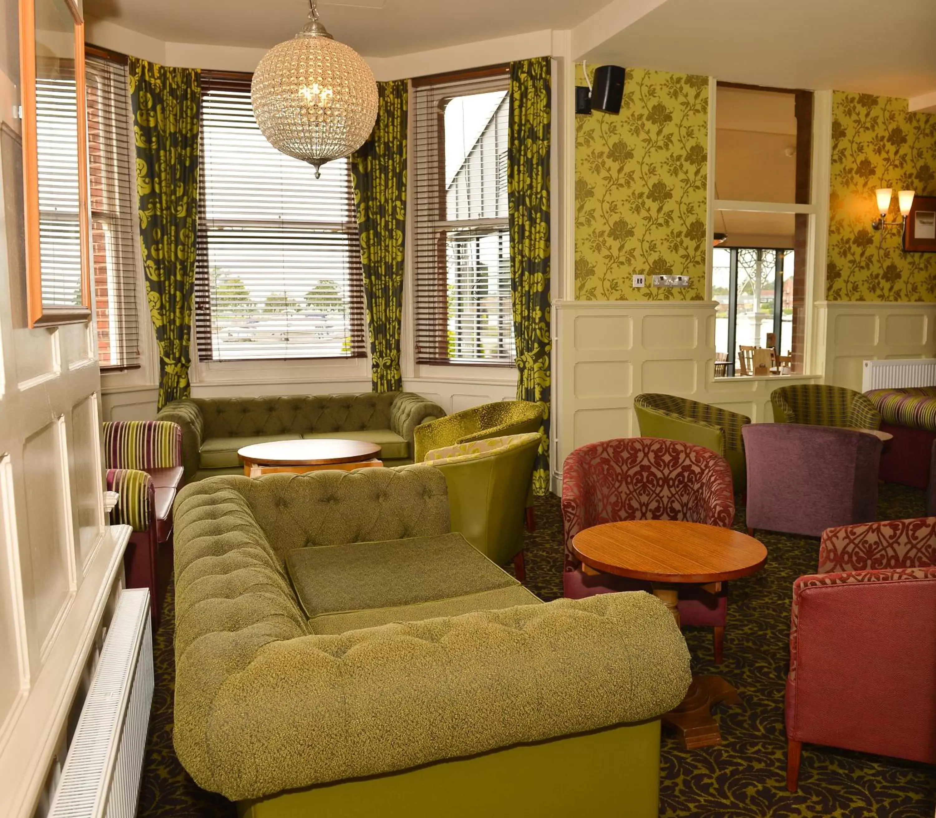 Lounge or bar, Seating Area in Wherry Hotel