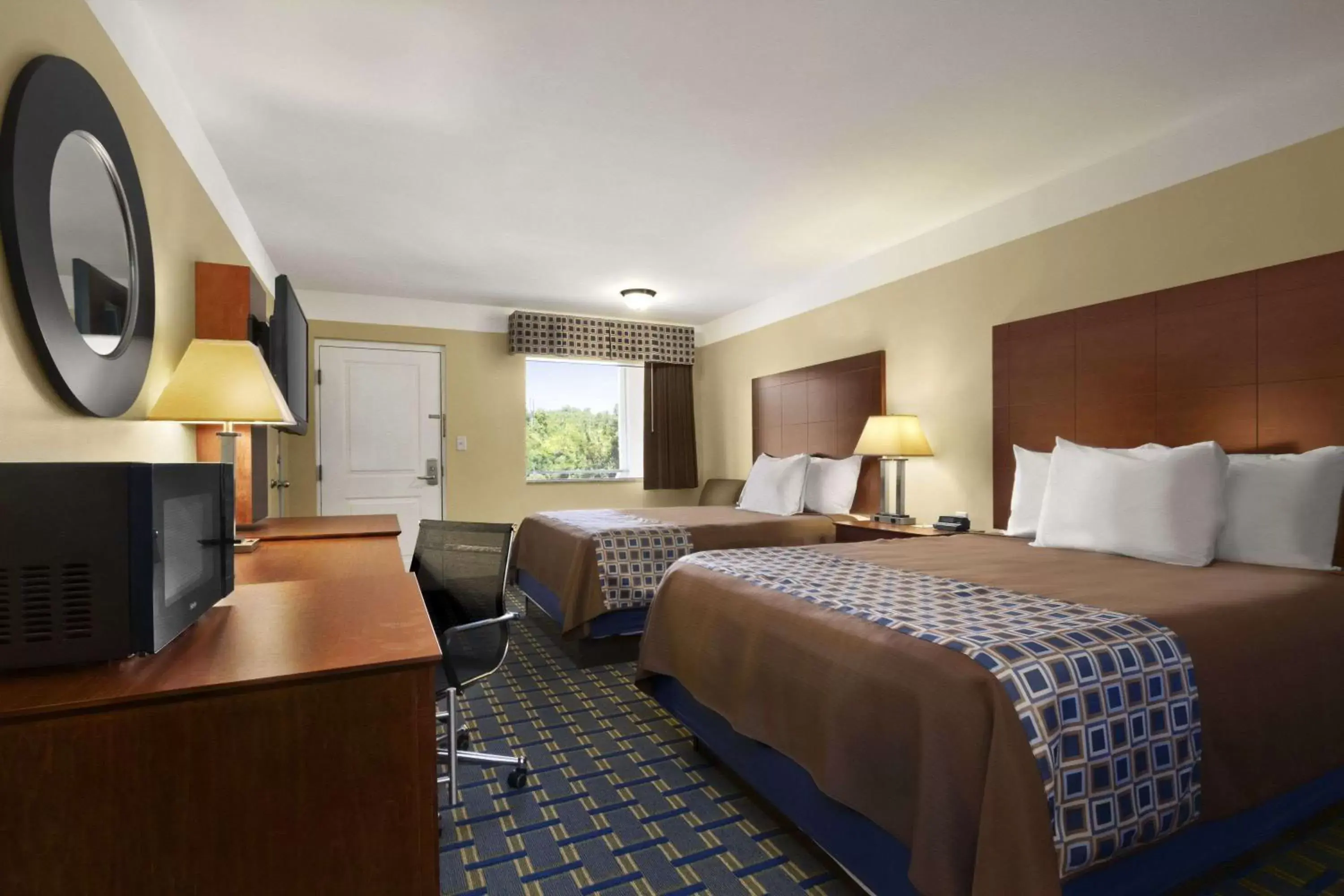 Photo of the whole room in Days Inn by Wyndham Fultondale