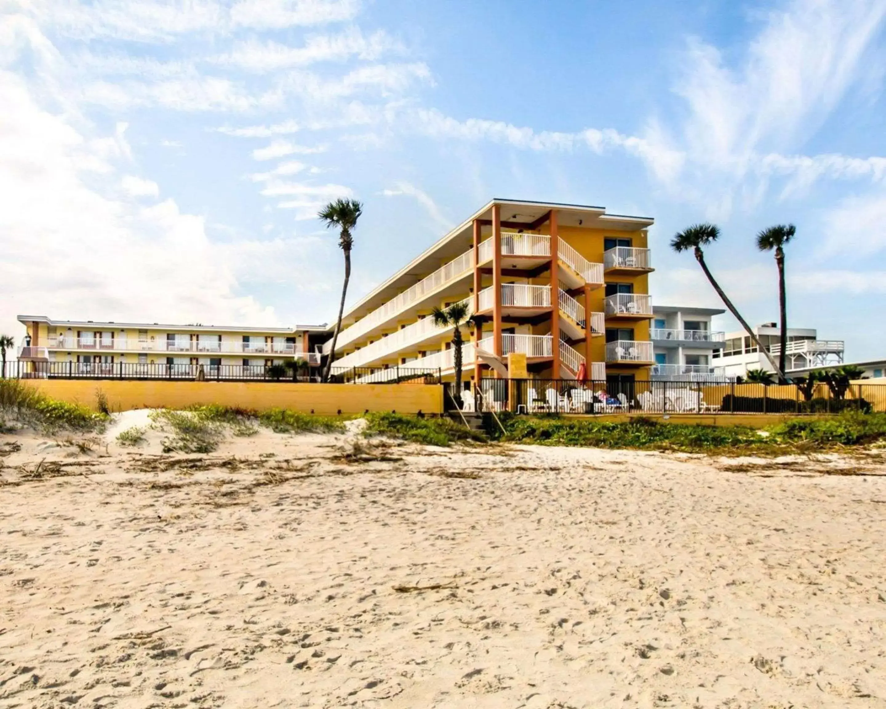 Property Building in Quality Inn Oceanfront