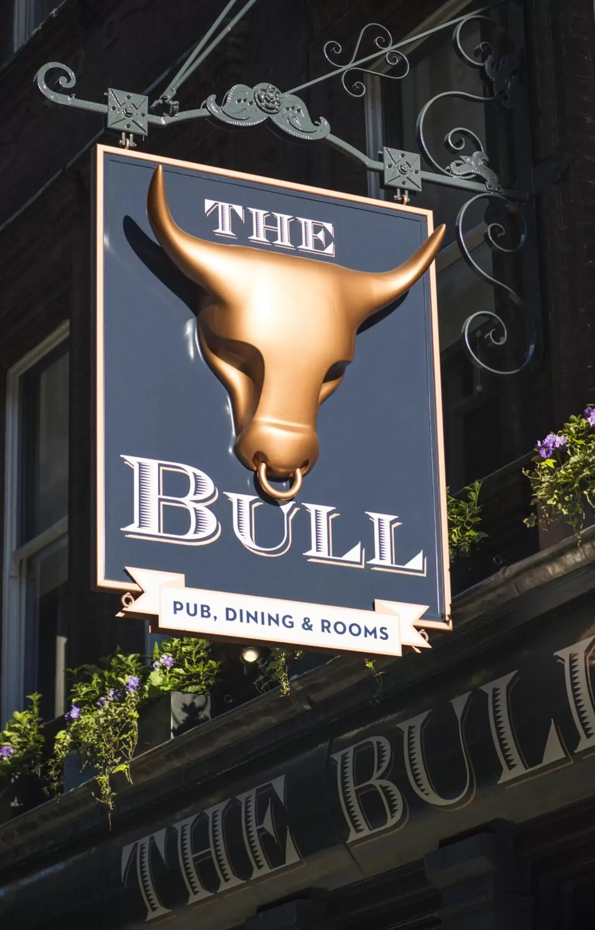 Facade/entrance, Property Logo/Sign in The Bull and The Hide