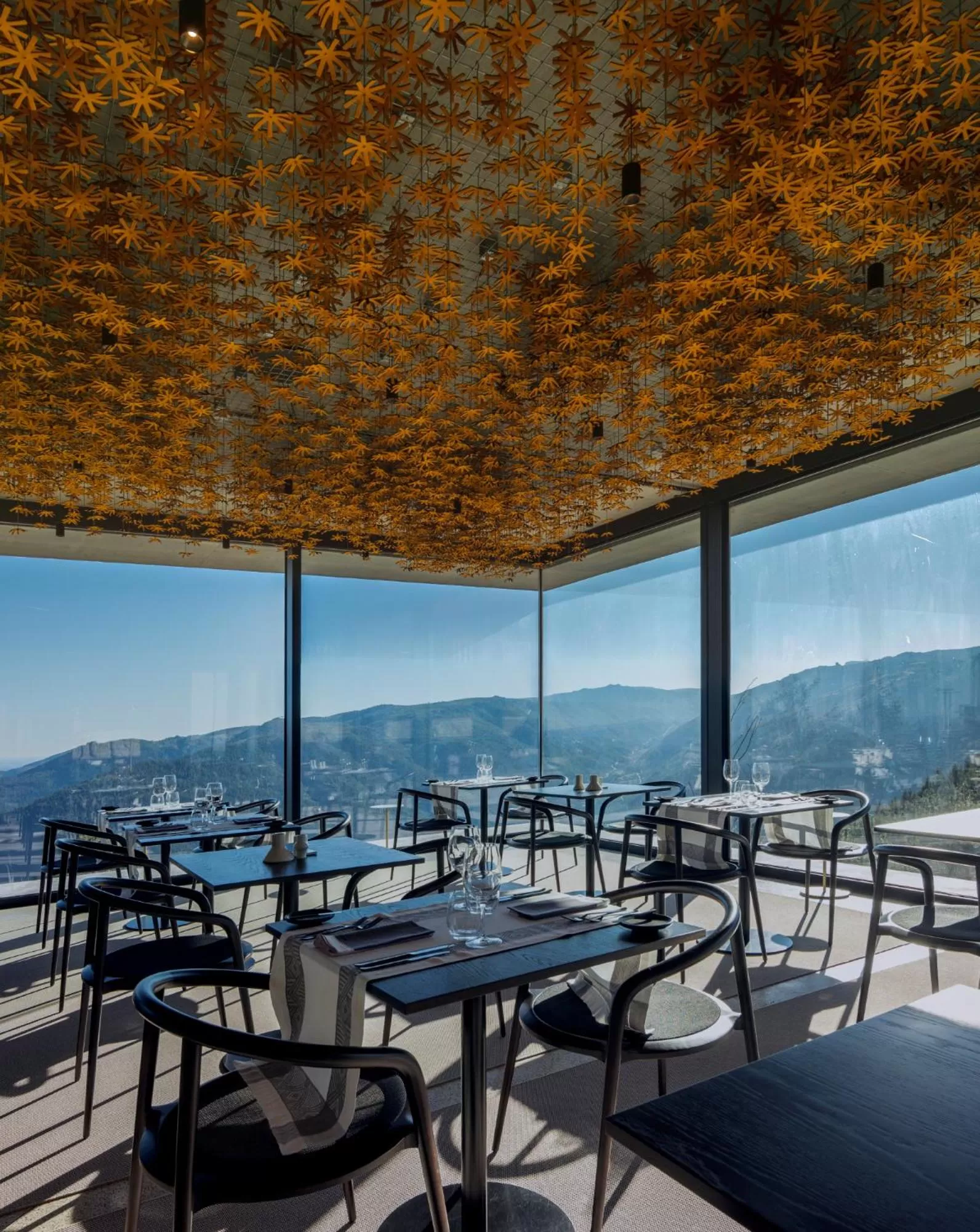 Restaurant/places to eat in Casa de São Lourenço - Burel Panorama Hotel - member of Relais & Châteaux