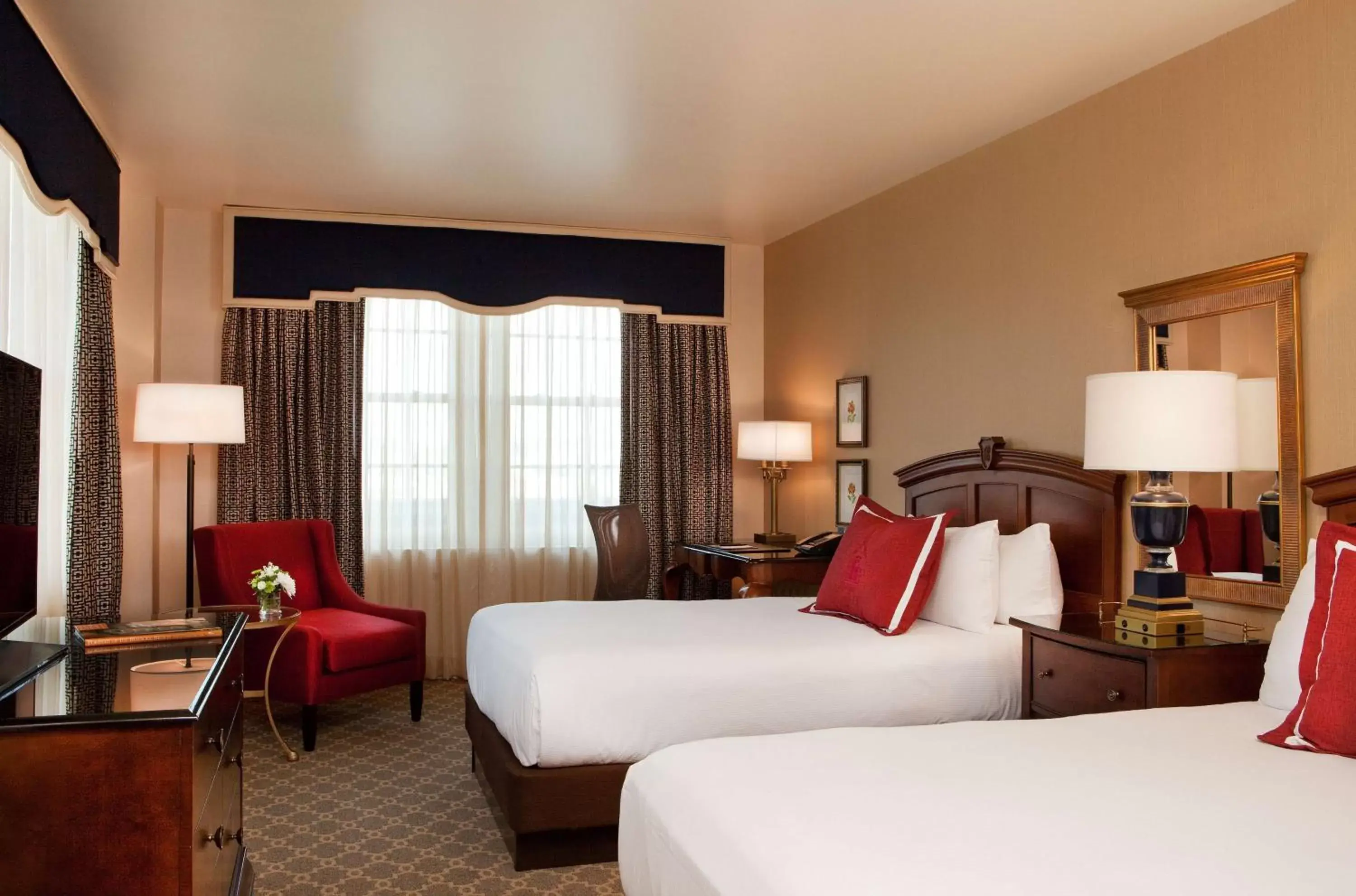 Bed in Hotel Roanoke & Conference Center, Curio Collection by Hilton