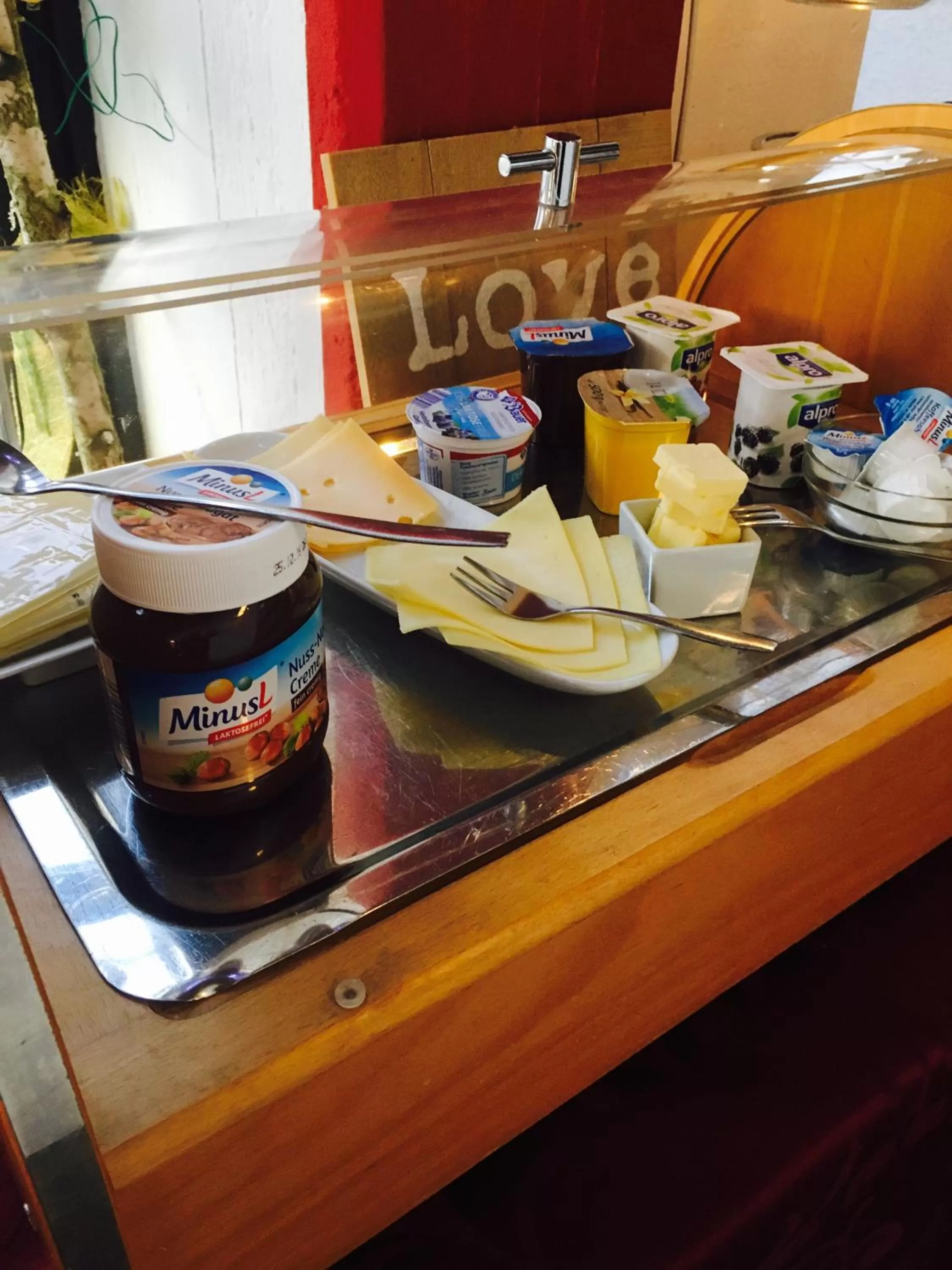 Buffet breakfast in Hotel Corsten