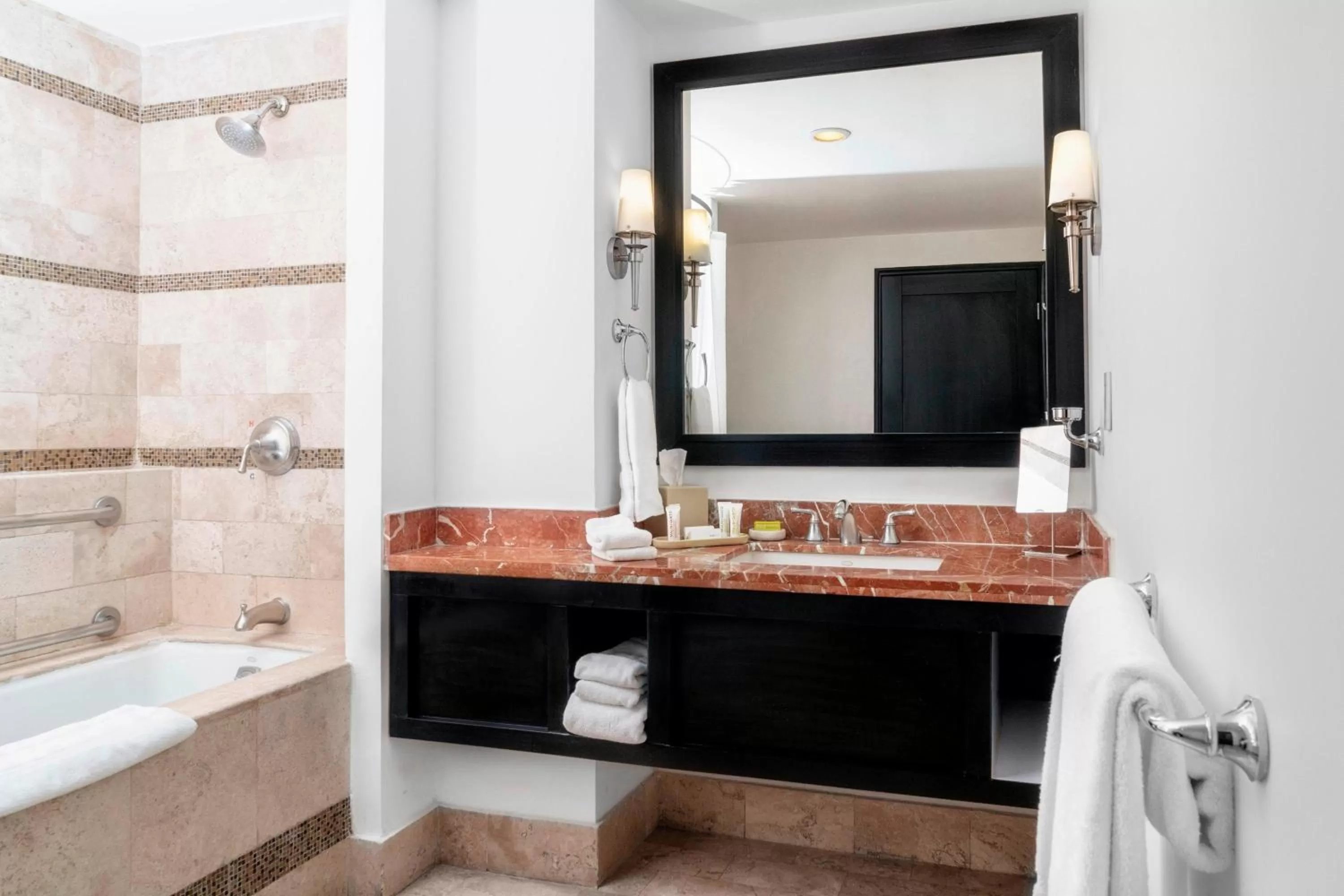 Bathroom in Le Méridien Mexico City Reforma