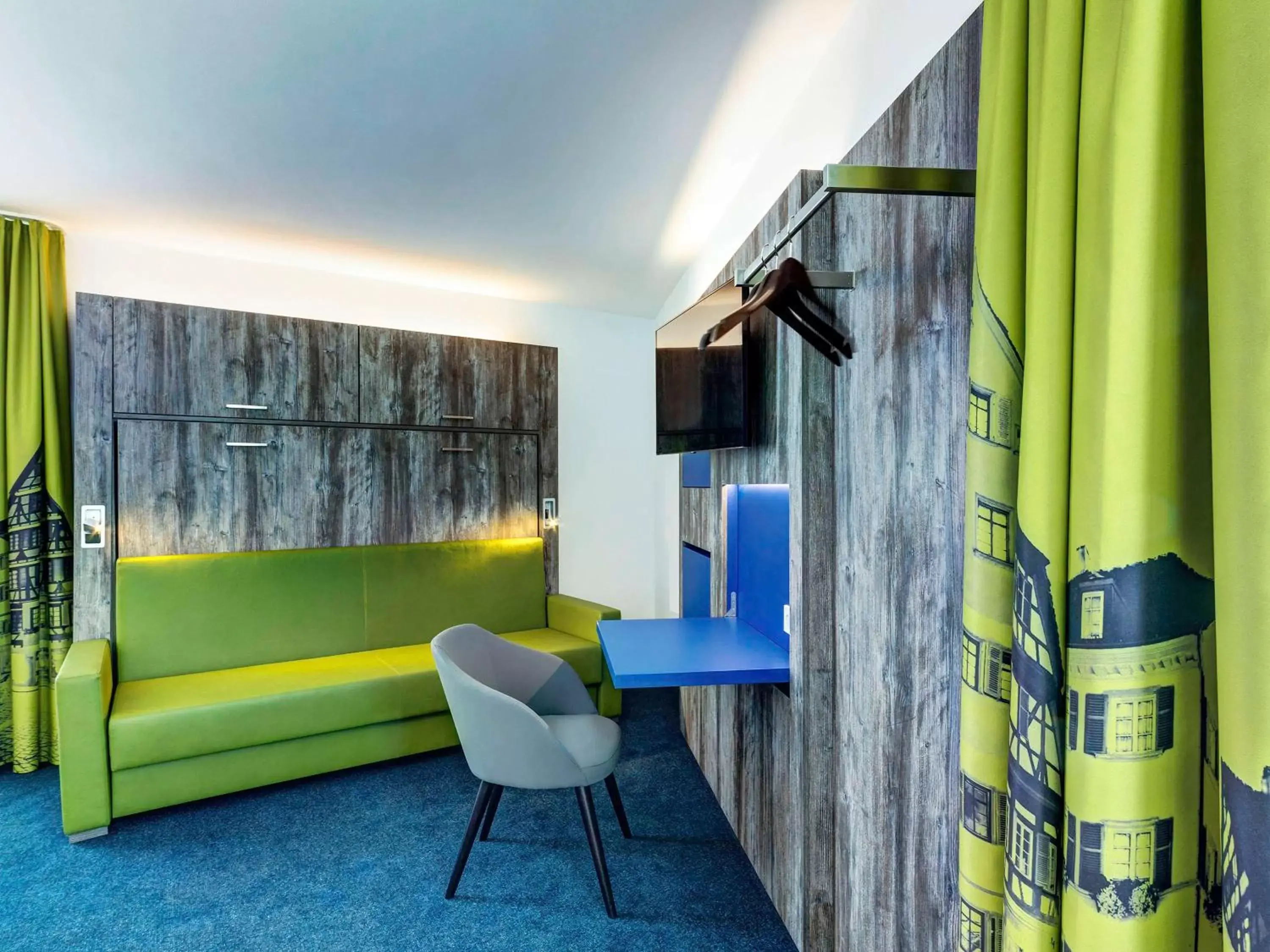 Bedroom in ibis Styles Tuebingen