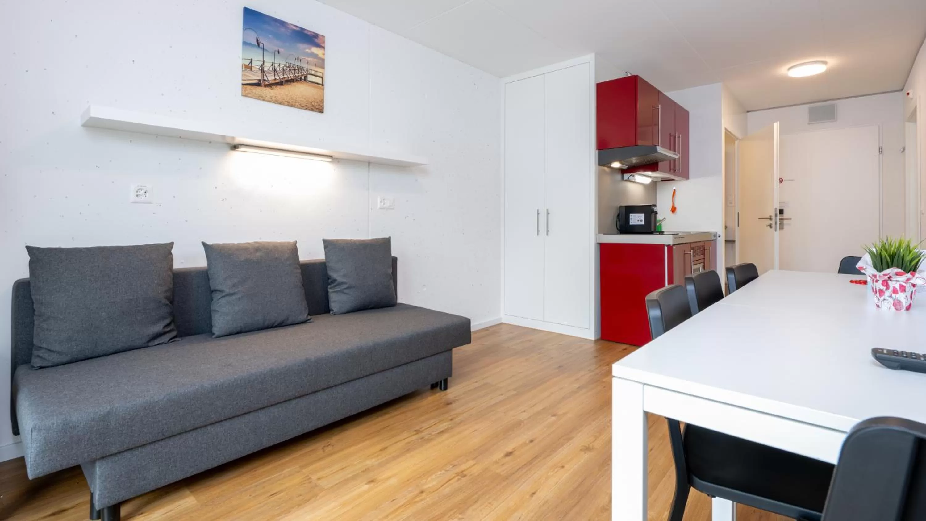 Kitchen or kitchenette in Anstatthotel Goldau - self-check-in