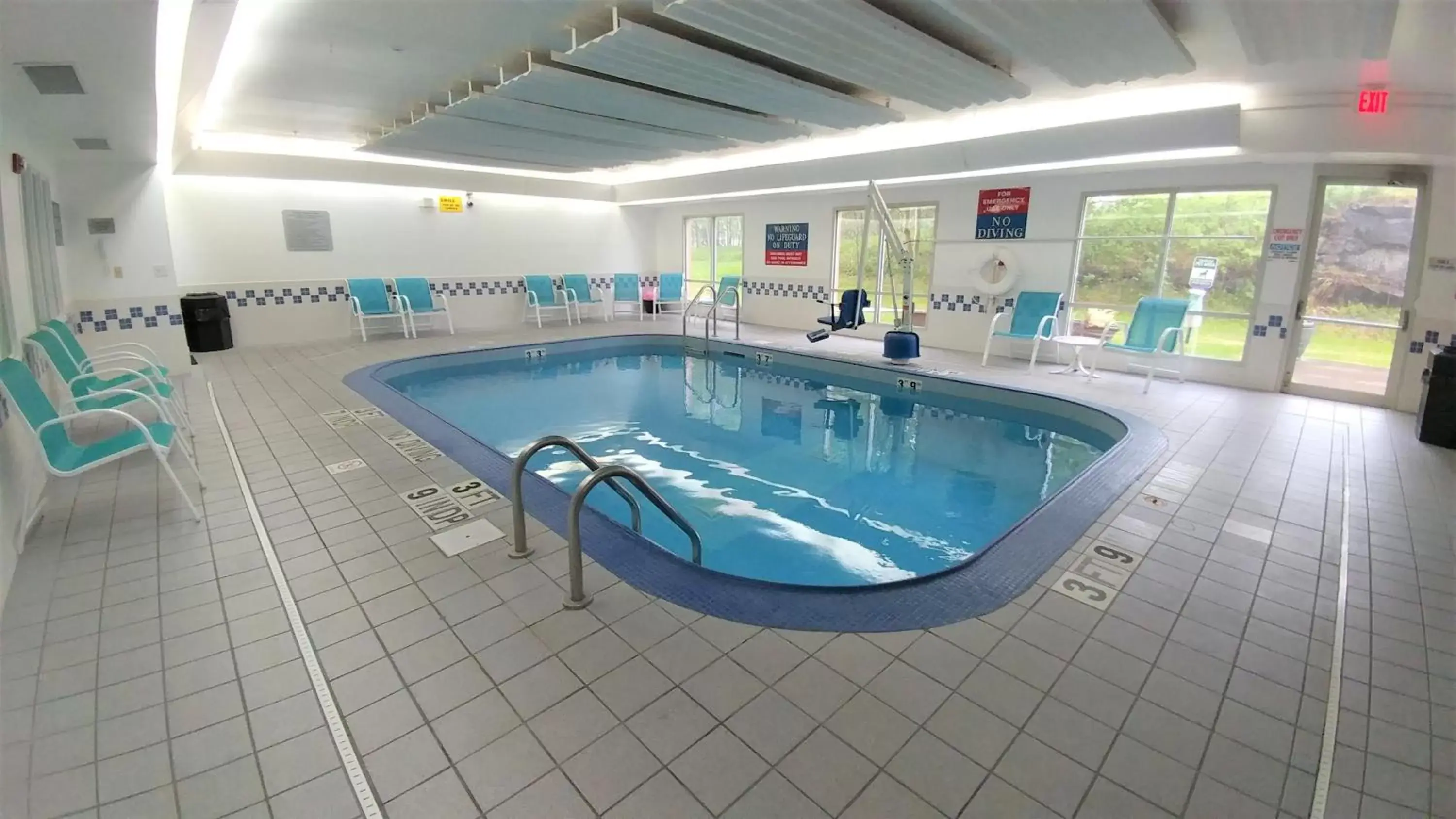 Swimming Pool in AmericInn by Wyndham Duluth