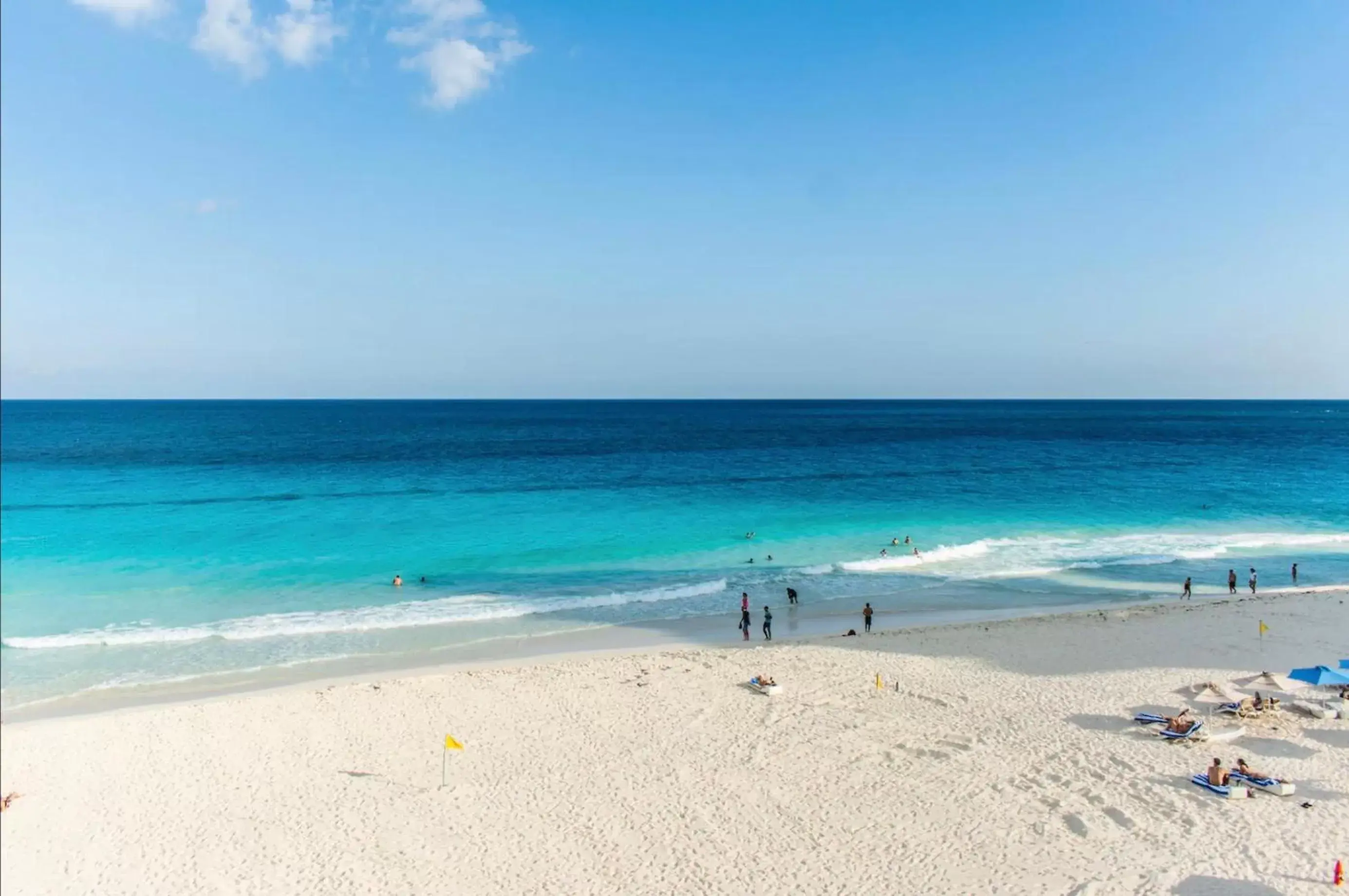 Beach in Cancun Beach&Sunrise