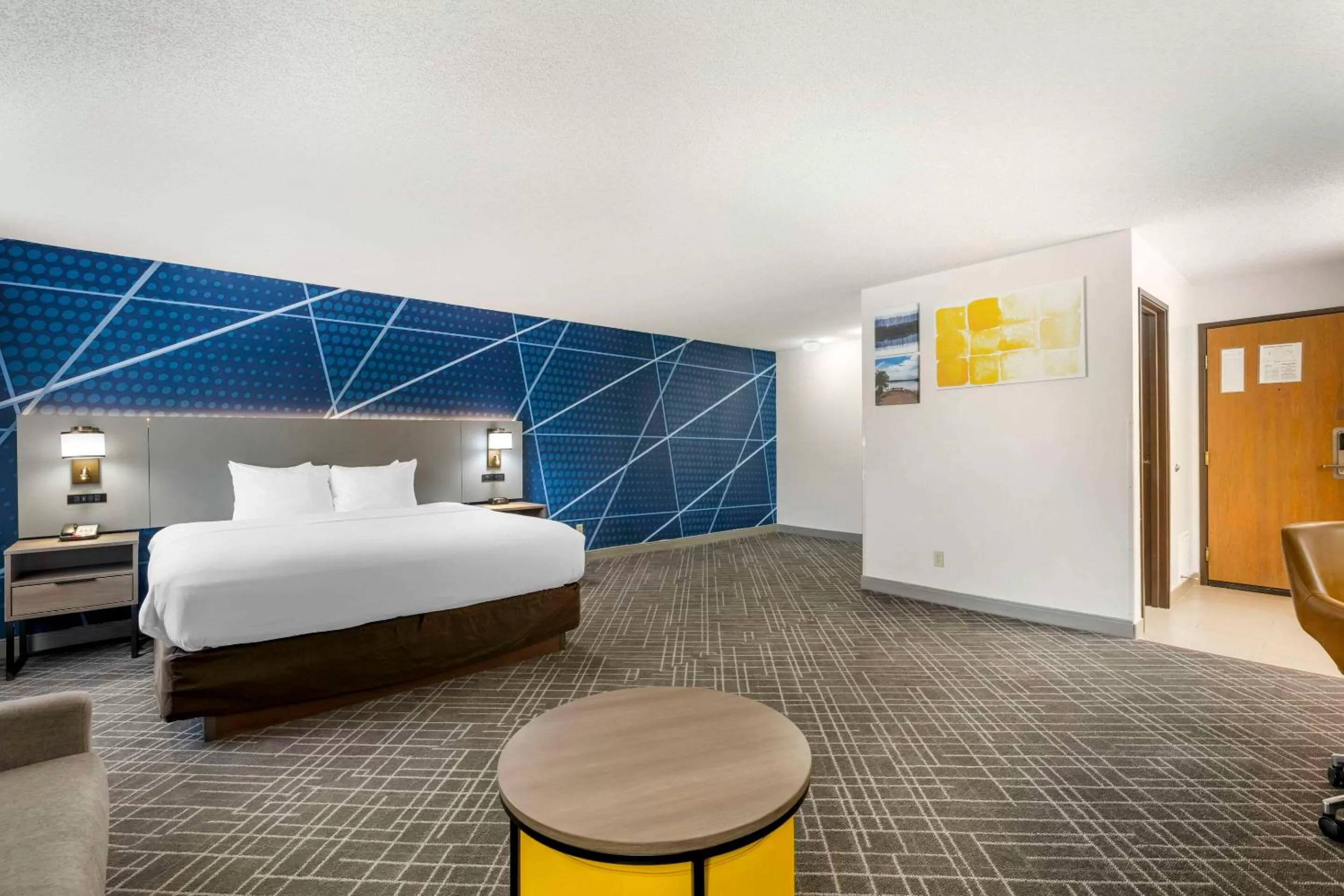 Bedroom, Bed in Comfort Inn Hastings