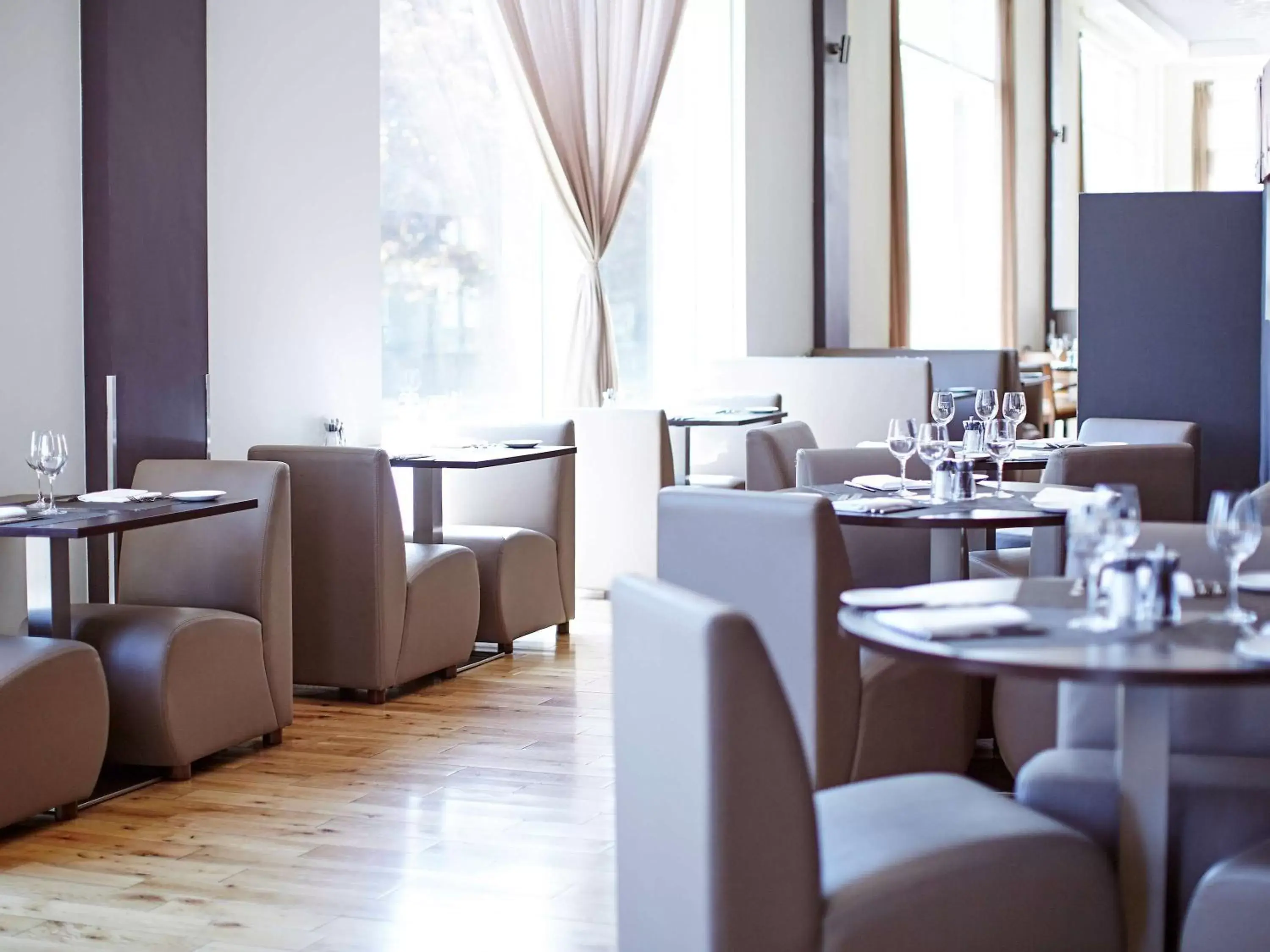 Restaurant/places to eat in Novotel London Greenwich