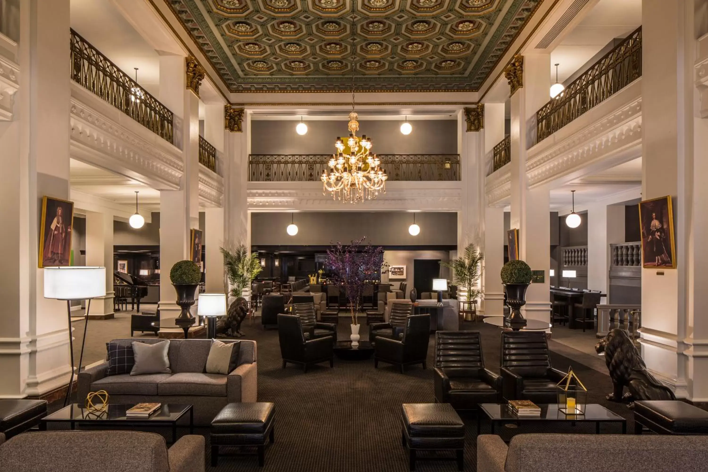 Lounge or bar in Lord Baltimore Hotel