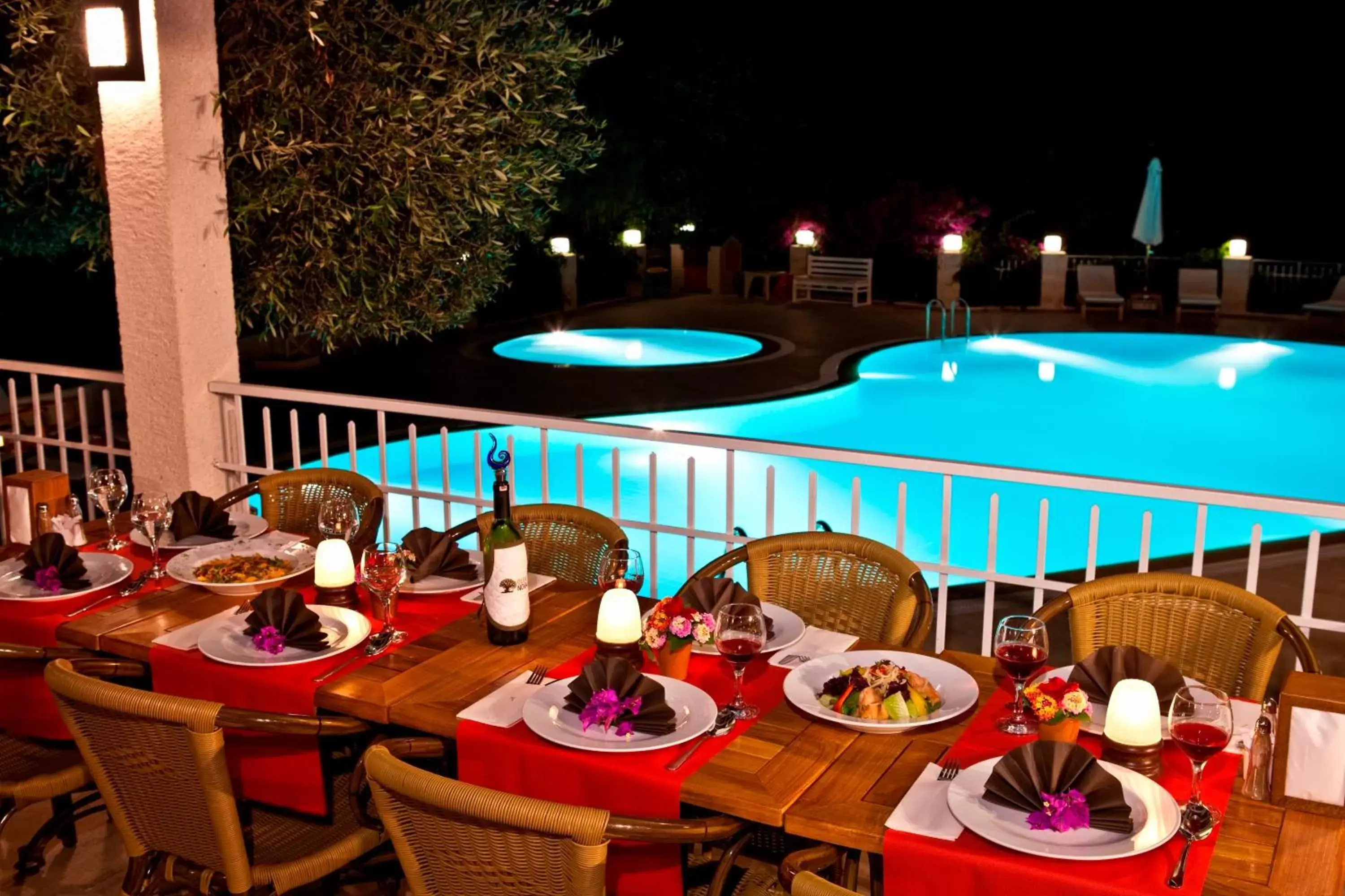 Restaurant/places to eat, Swimming Pool in Olea Nova Hotel
