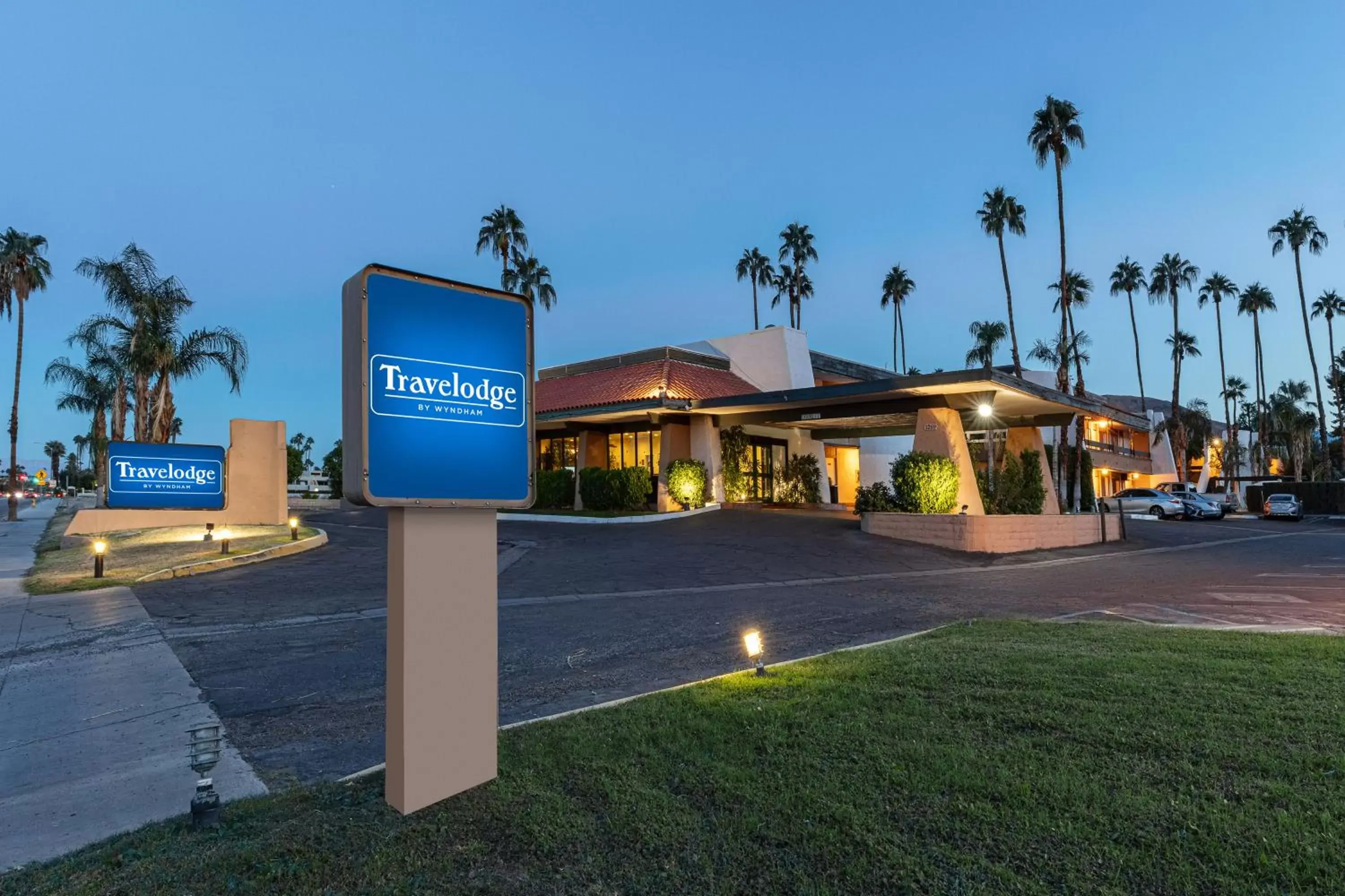 Property Building in Travelodge by Wyndham Palm Springs