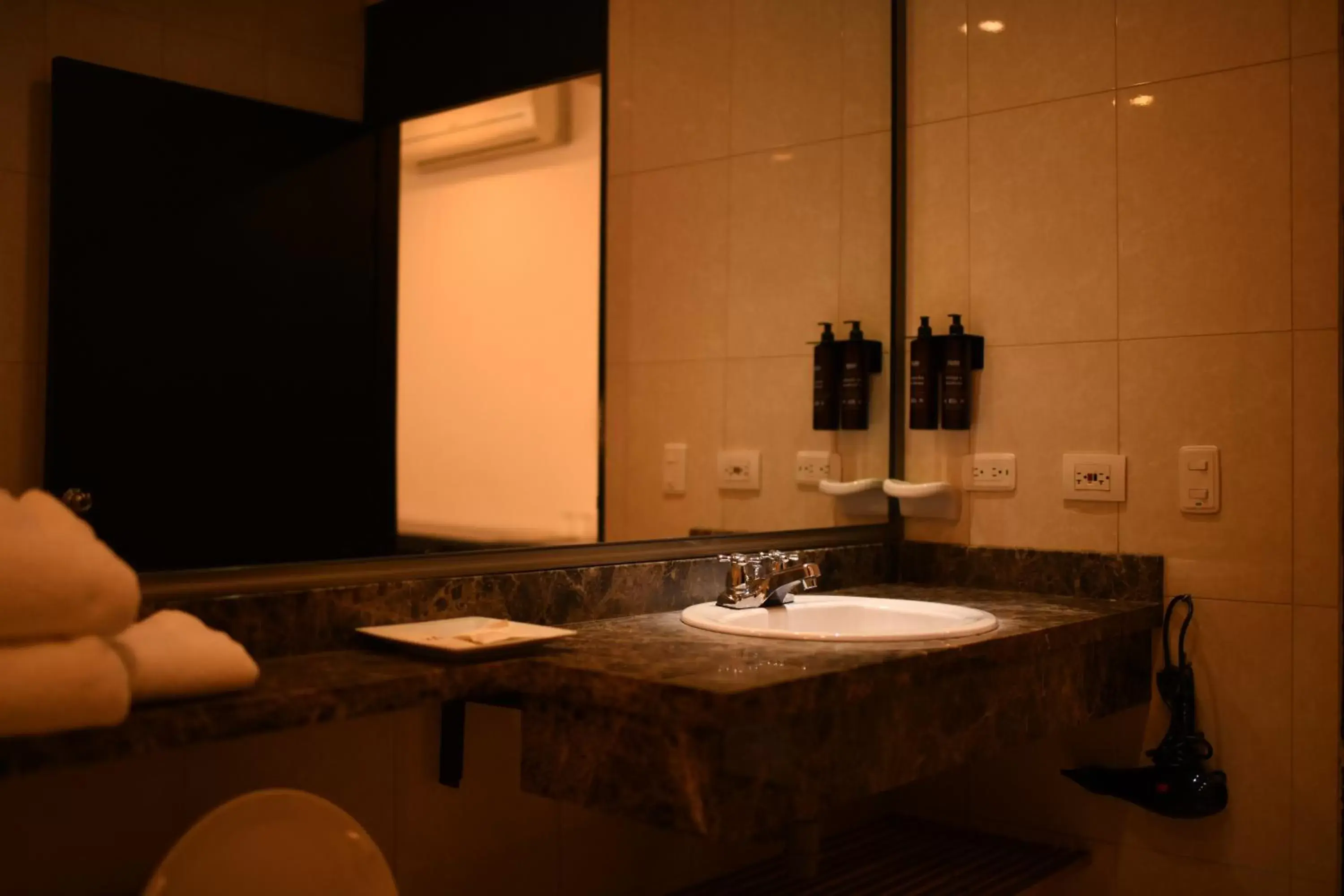 Bathroom in Mi Hotel Sandiego