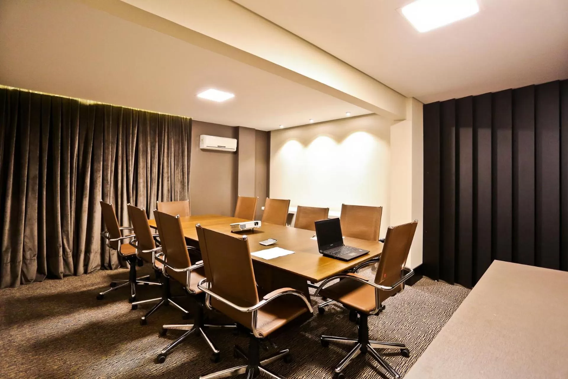 Meeting/conference room in Sandri Palace Hotel