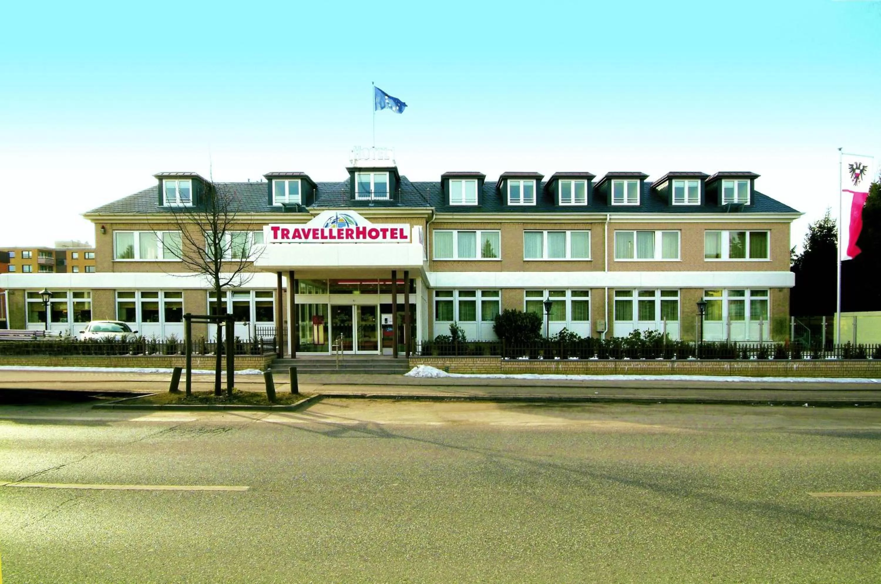 Facade/entrance in Traveller Hotel