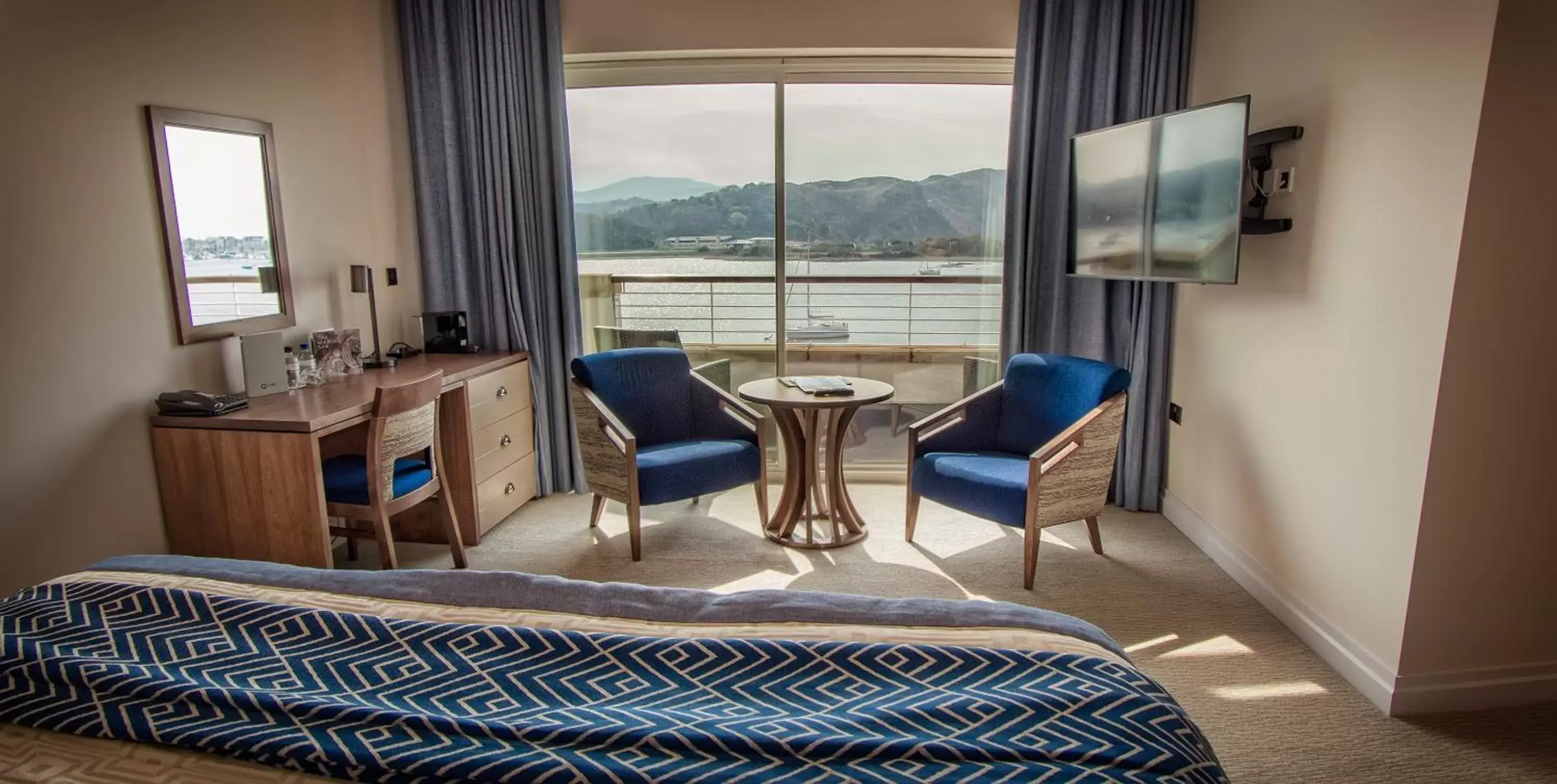 Bedroom, Seating Area in The Quay Hotel and Spa