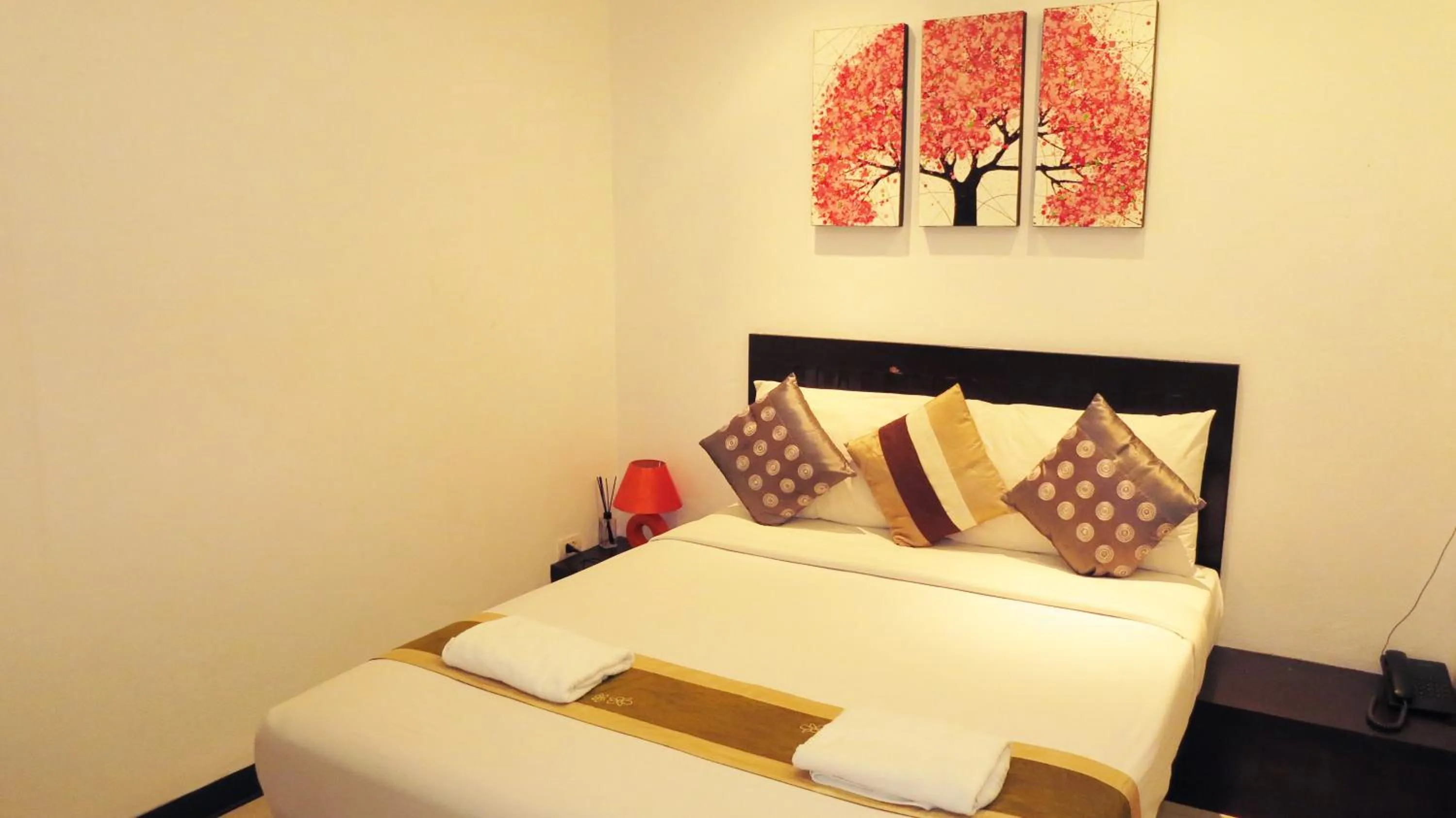 Photo of the whole room, Bed in Queen Boutique Hotel Chaweng