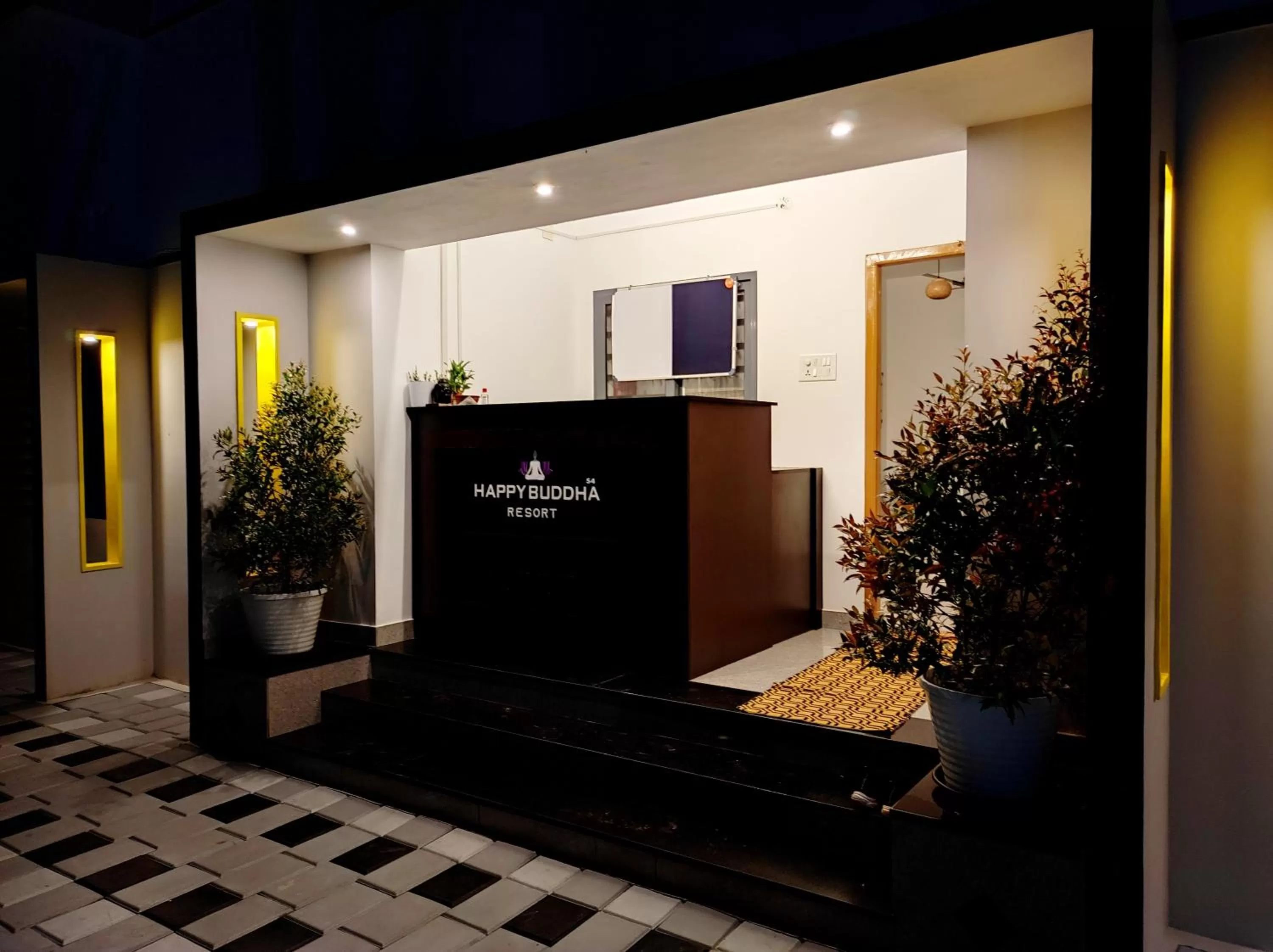 Lobby or reception in Happy Buddha S4