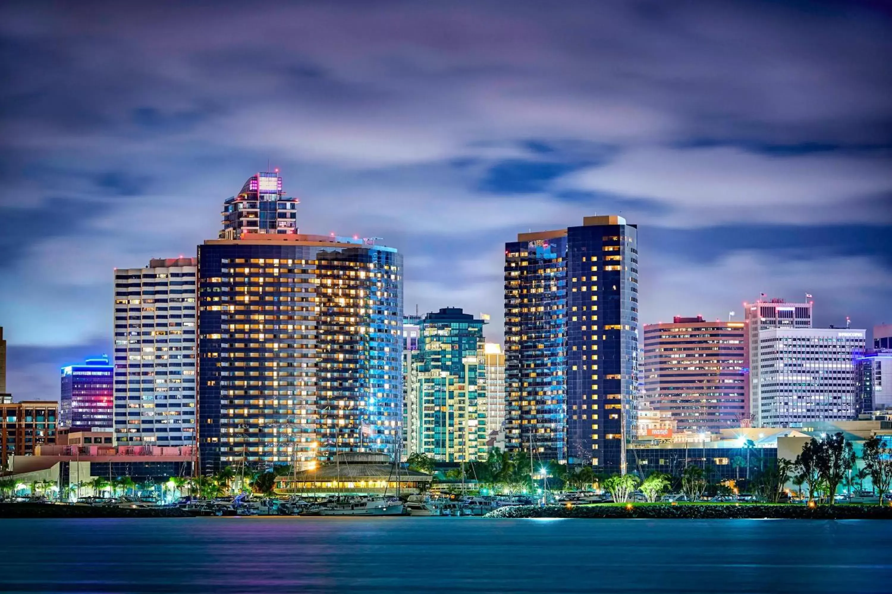 Property building in San Diego Marriott Marquis and Marina