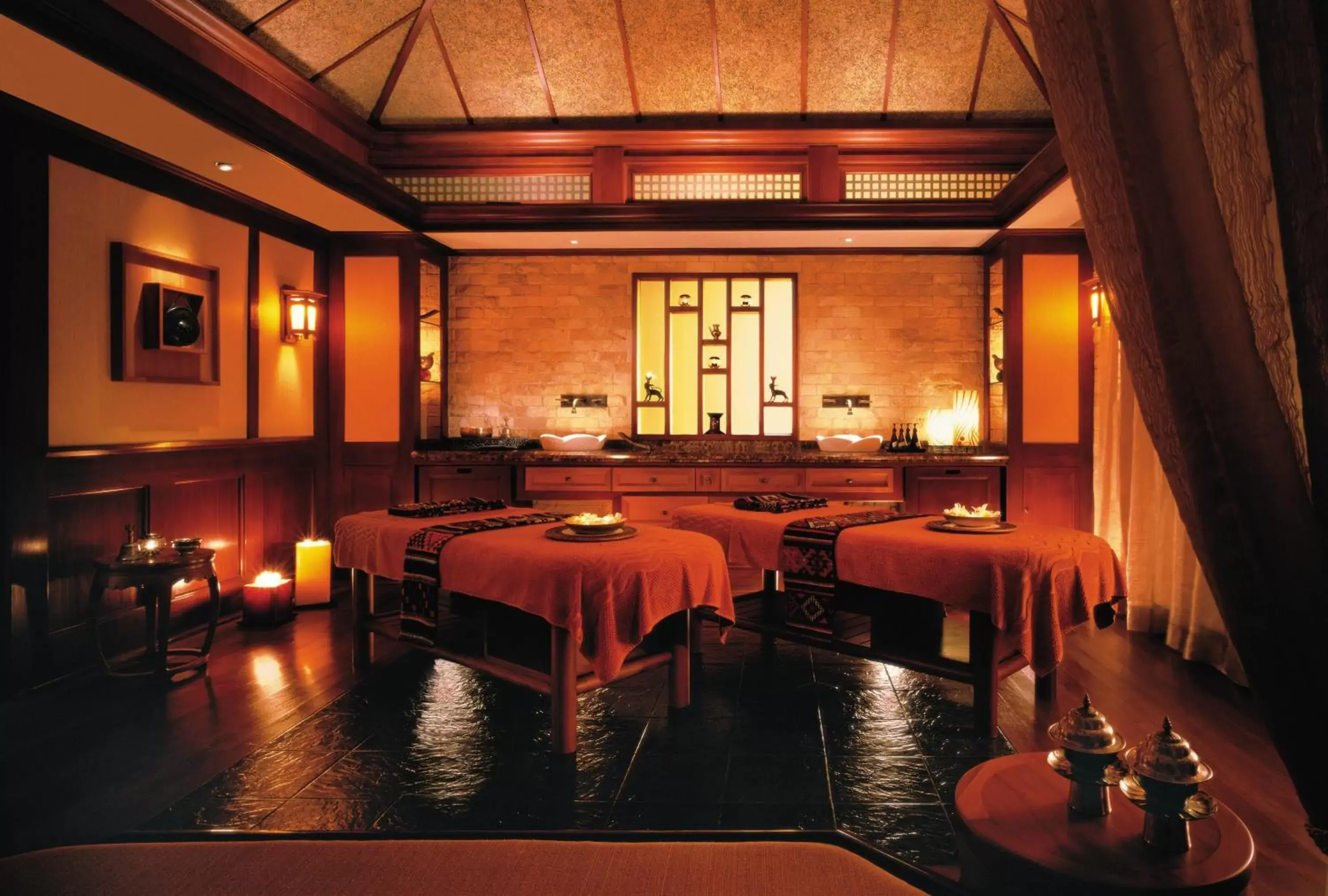 Spa and wellness centre/facilities in Shangri-La Mactan, Cebu Spa and wellness centre/facilities in Shangri-La Mactan, Cebu