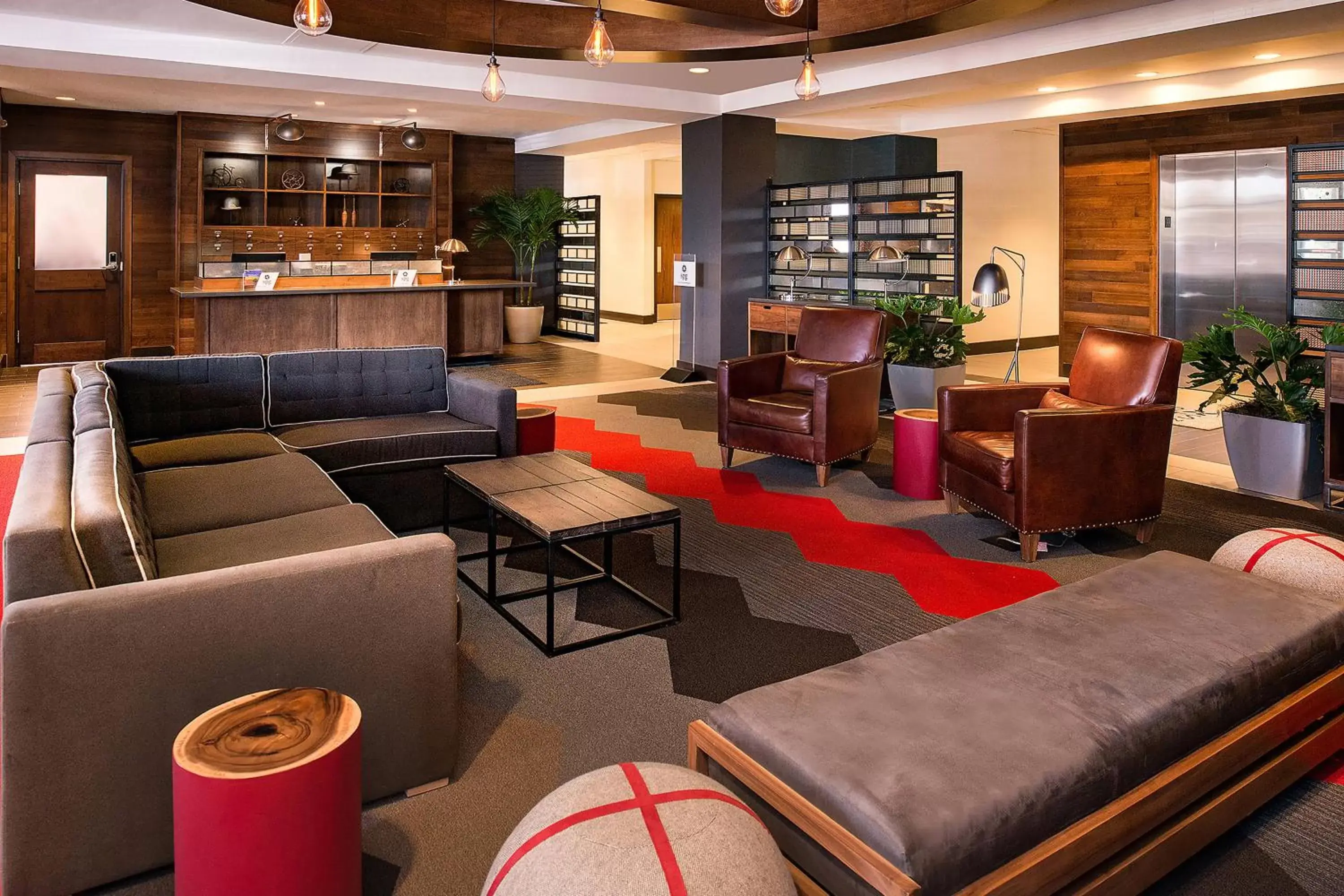 Lobby or reception, Lounge/Bar in Four Points by Sheraton Detroit Metro Airport