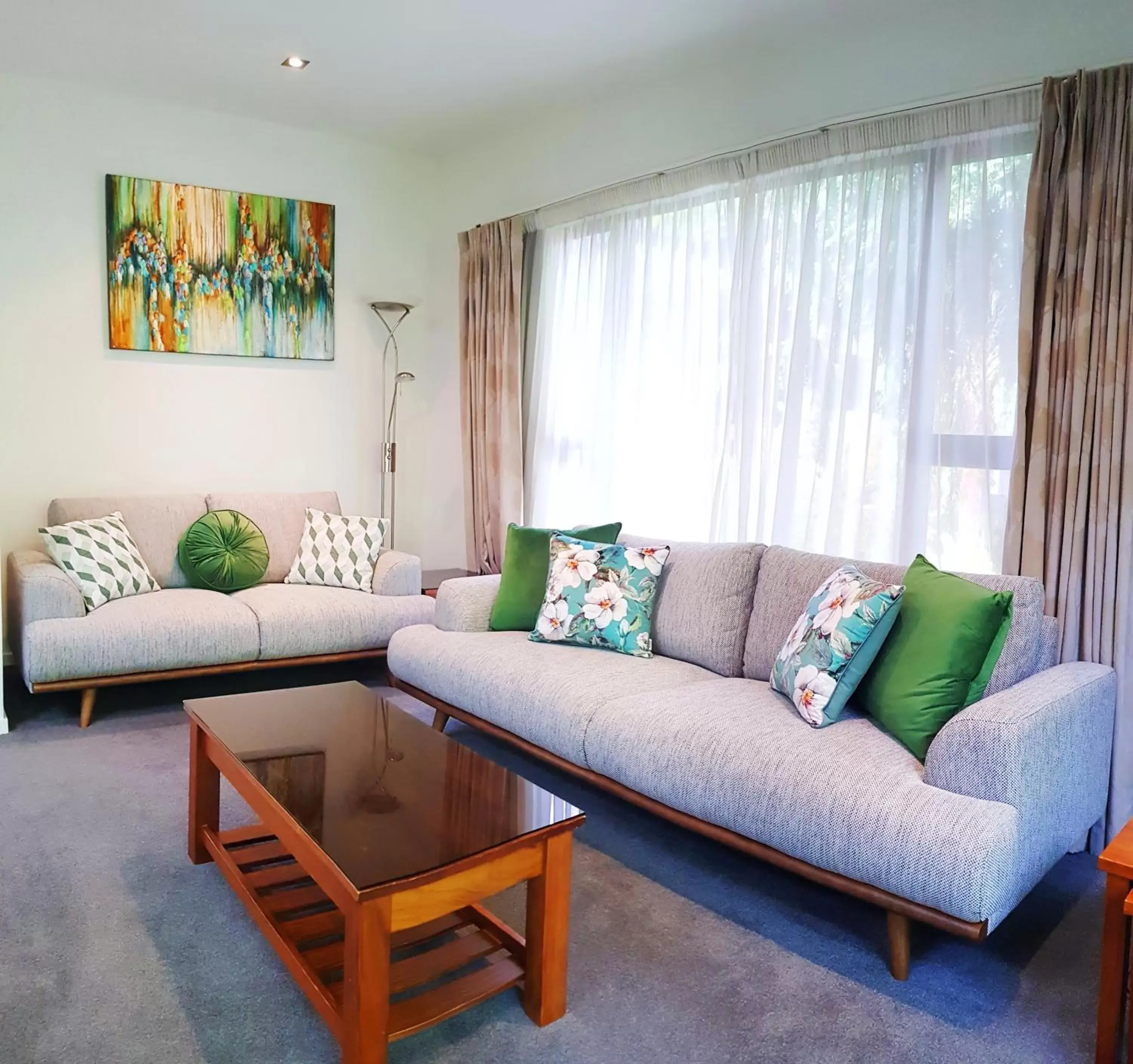 Living room, Seating Area in St James Apartments